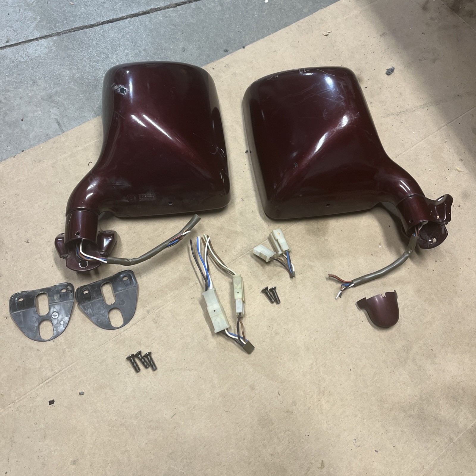 VW VANAGON 1986-1992 POWER OEM MIRROR LEFT/RIGHT 251857514F 251857513B VW VANAGON 1986-1992 POWER OEM MIRROR LEFT/RIGHT 251857514F 251857513B