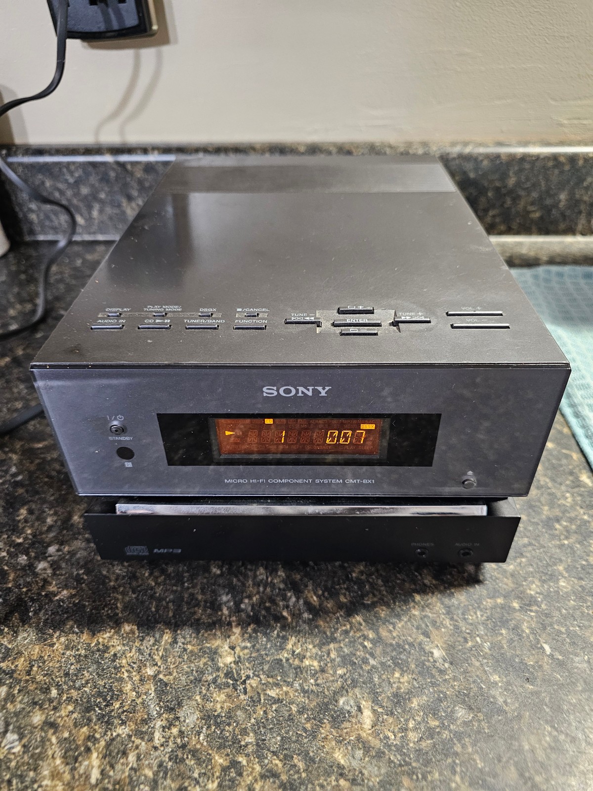 SONY Micro Hi-Fi Component System CMT-BX1 CD + MP3 + AM/FM Radio Works Perfectly