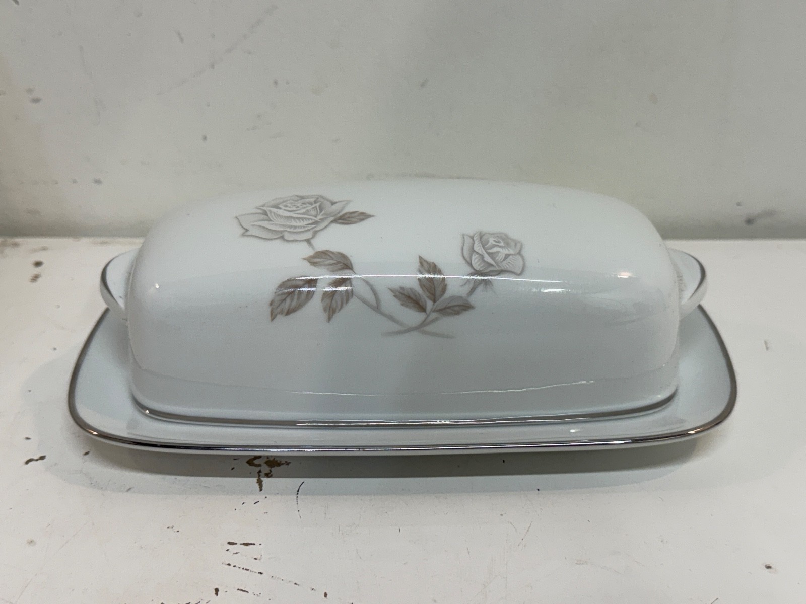 Japanese Noritake China Porcelain Rosay 6216 Pattern Lidded Butter Dish Japanese Noritake China Porcelain Rosay 6216 Pattern Lidded Butter Dish