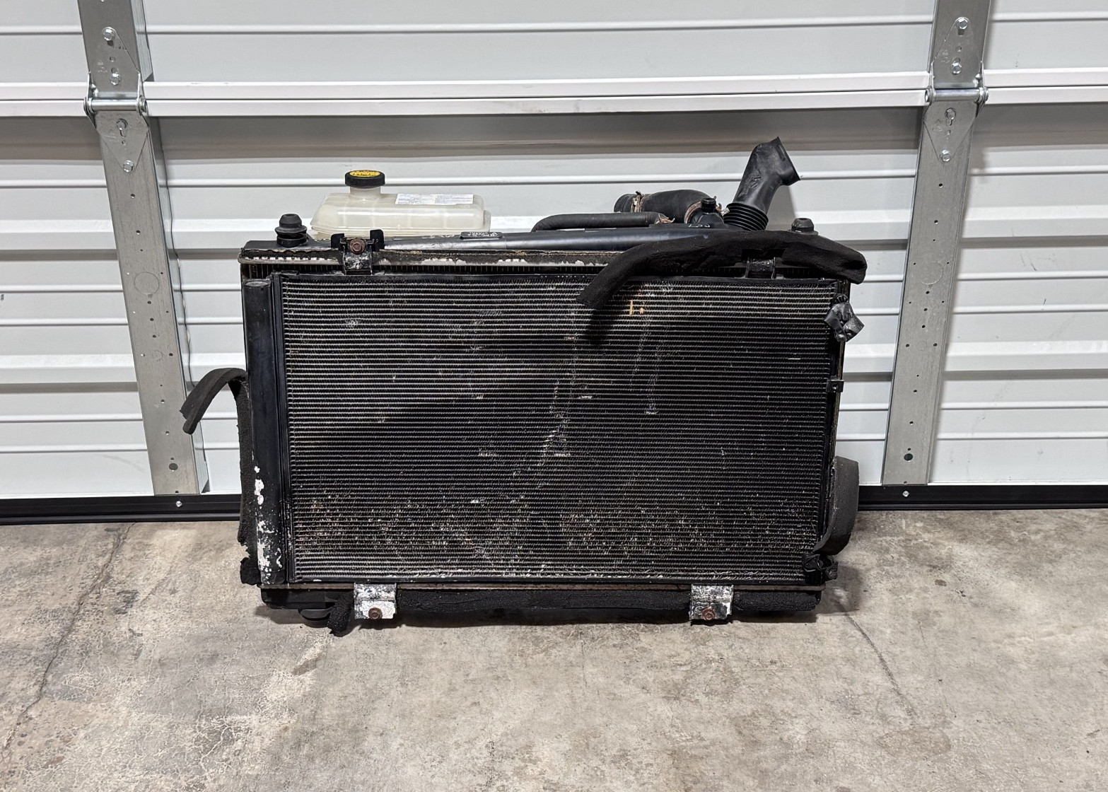 2007-2012 Lexus Ls460 4.6L AWD Radiator Condenser Cooling Fan Assembly PO7 OEM
