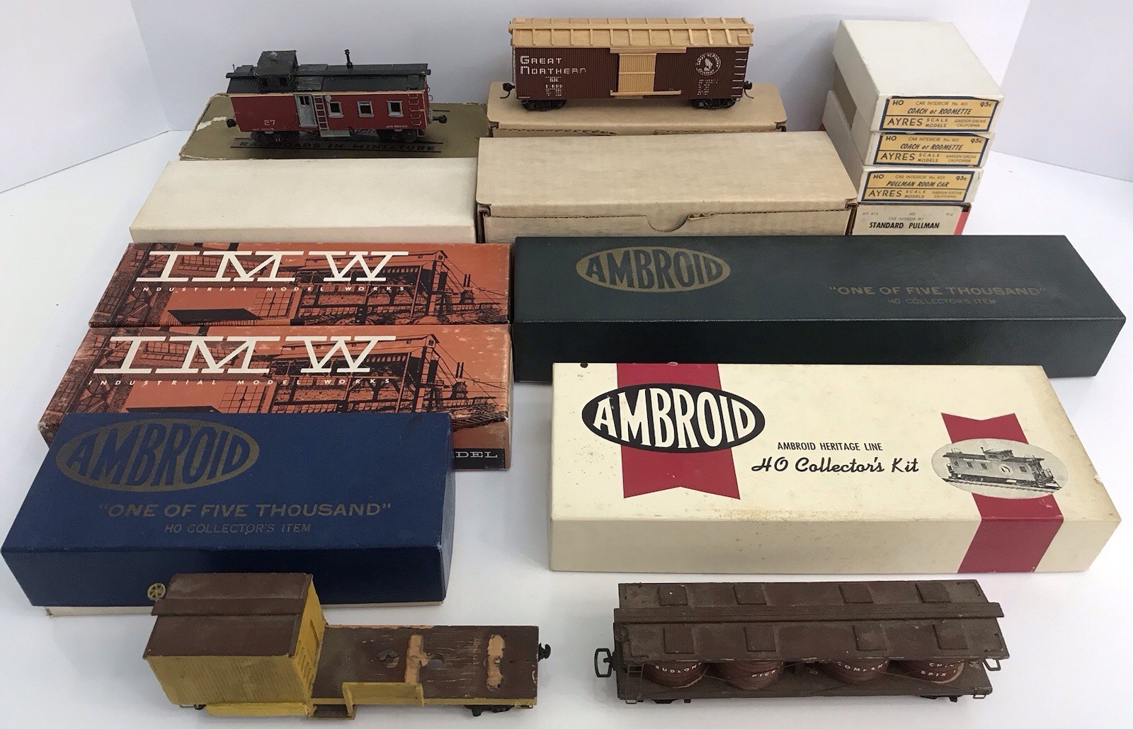 Lot Of Vintage HO Wooden Train Car Model Kits Ambroid La Belle & Others *Read* Lot Of Vintage HO Wooden Train Car Model Kits Ambroid La Belle & Others *Read*