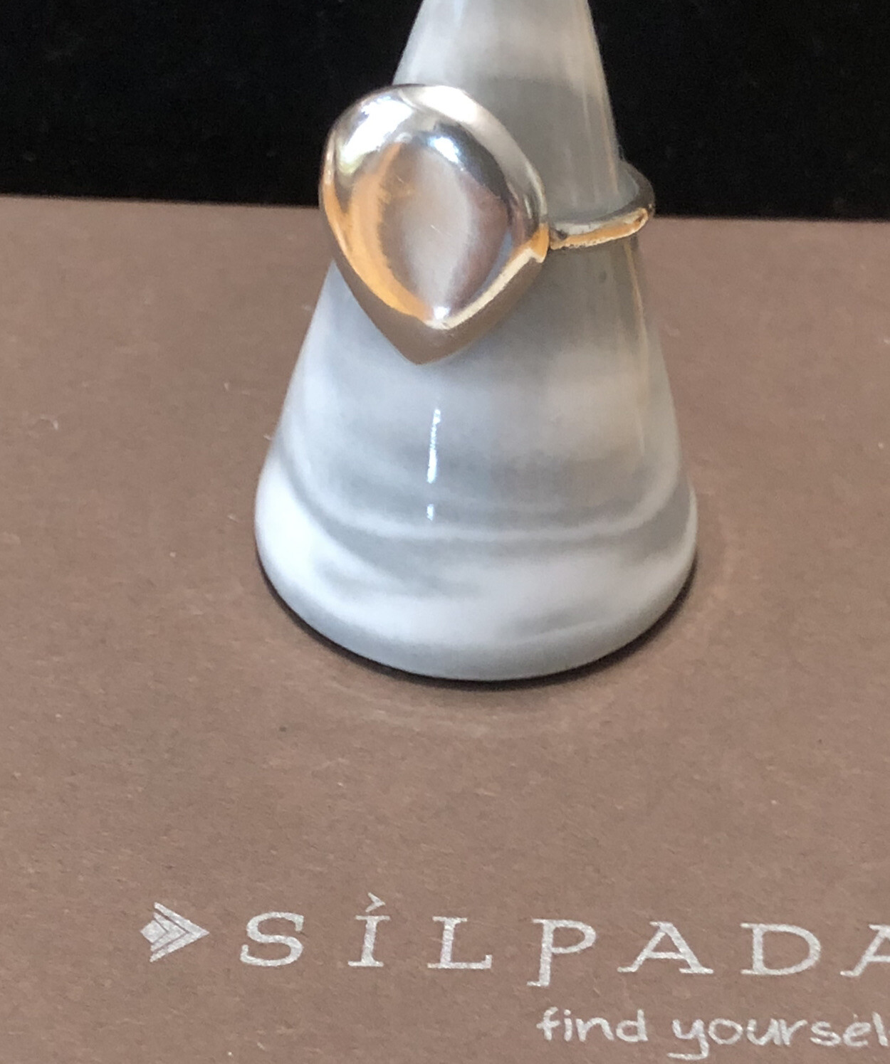 SILPADA 925 Sterling Silver Raindrop Ring R2862 Size 7.25 - 7.5 SILPADA 925 Sterling Silver Raindrop Ring R2862 Size 7.25 - 7.5
