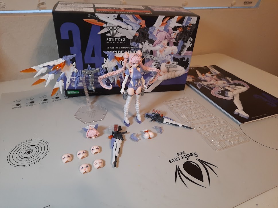 KOTOBUKIYA Megami Device DESIRE MAIDEN MEDIC Plastic Model Kit built
