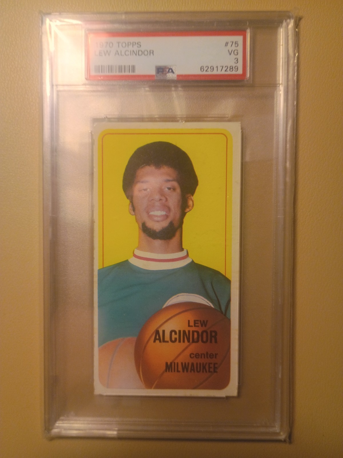 1970-71 Topps Lew Alicindor Kareem PSA 3 1970-71 Topps Lew Alicindor Kareem PSA 3