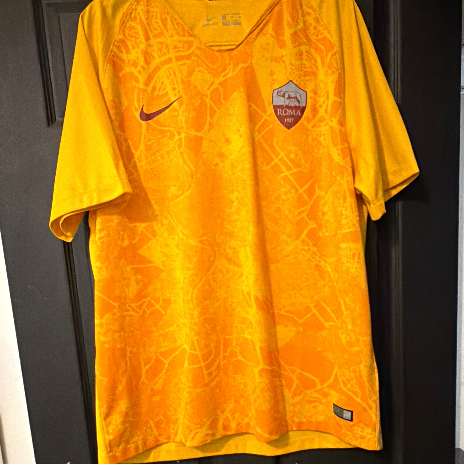 Nike 2018/2019 AS Roma Dri-FIT Soccer Jersey XL Yellow Orange