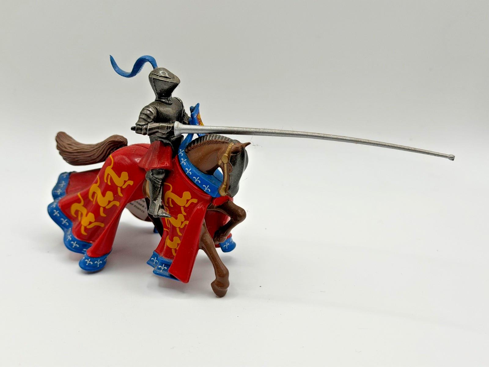 1997 BRITAINS KNIGHTS OF AGINCOURT #40224 DE BEAUCHAMP MOUNTED KNIGHT W/ LANCE 1997 BRITAINS KNIGHTS OF AGINCOURT #40224 DE BEAUCHAMP MOUNTED KNIGHT W/ LANCE