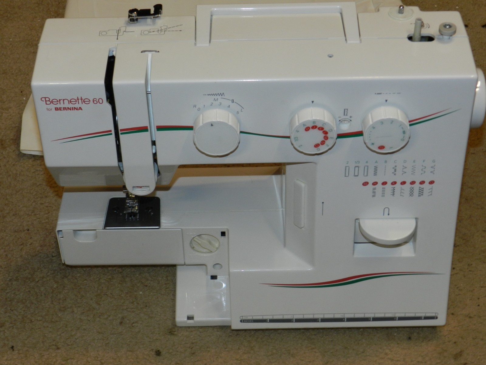 Bernina Bernette 60 Sewing Machine TESTED WORKS GREAT COND. SWISS MADE
