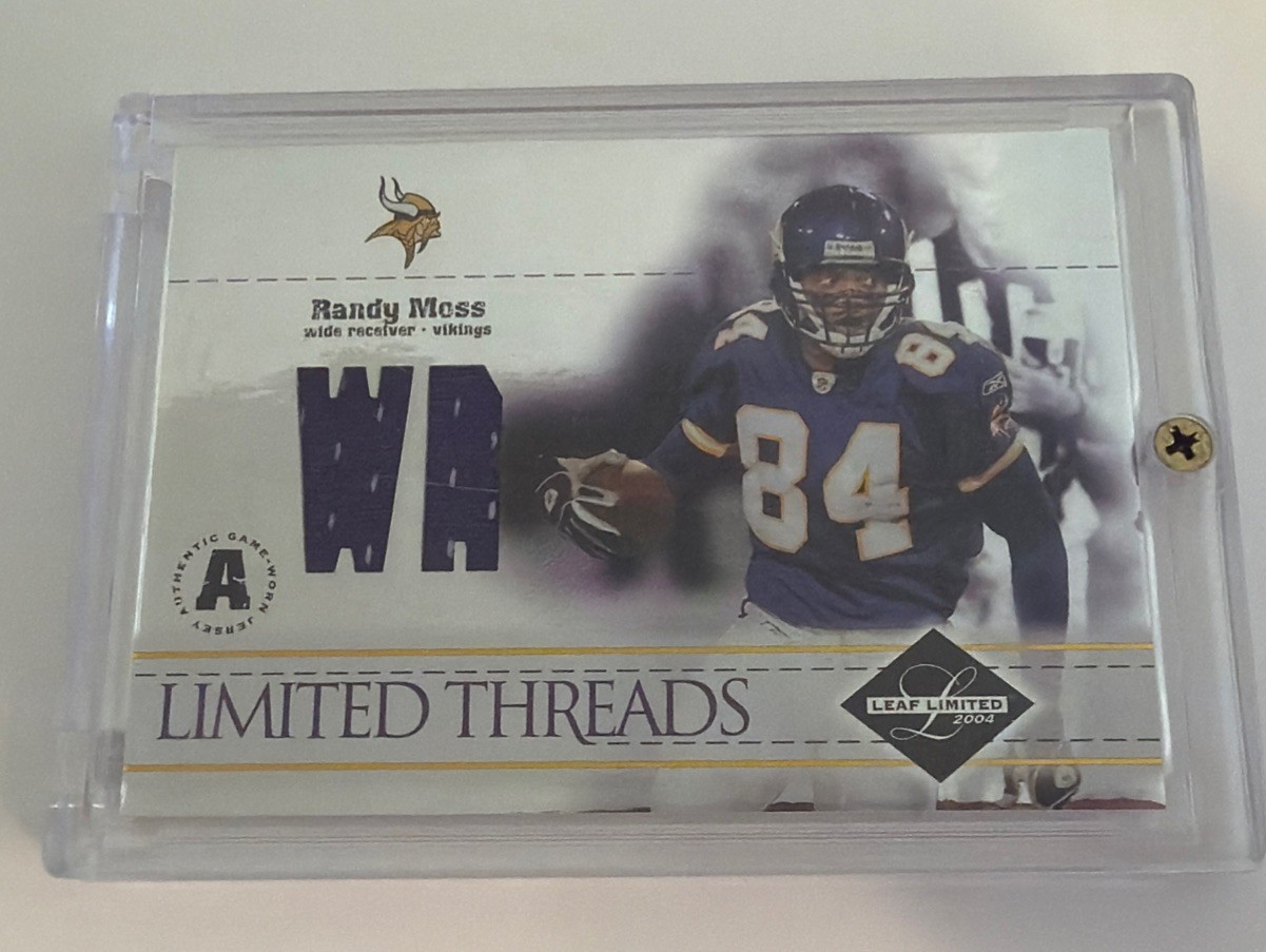 2004 Donruss Playoff - Randy Moss - Limited Threads Game-Worn Jersey 09 /50