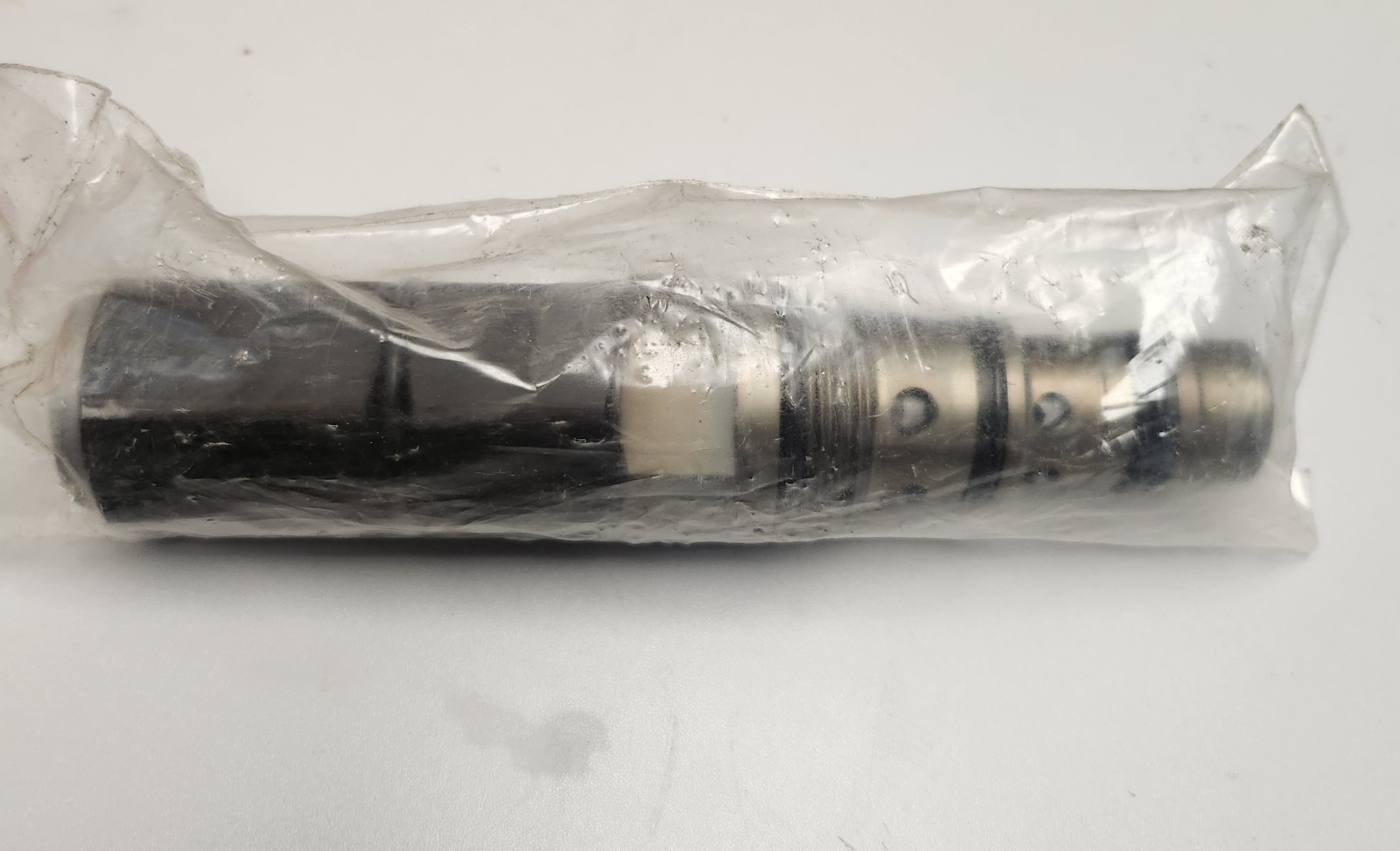 Parker Counter Balance Valve MHC-010-VBSH-00B Brand New Parker Counter Balance Valve MHC-010-VBSH-00B Brand New
