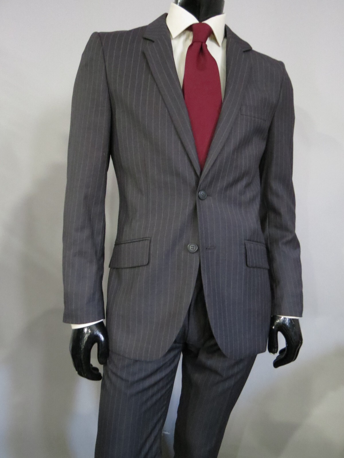 NWOT H&M charcoal bold chalk stripe two button slim cut hacking suit 38 R