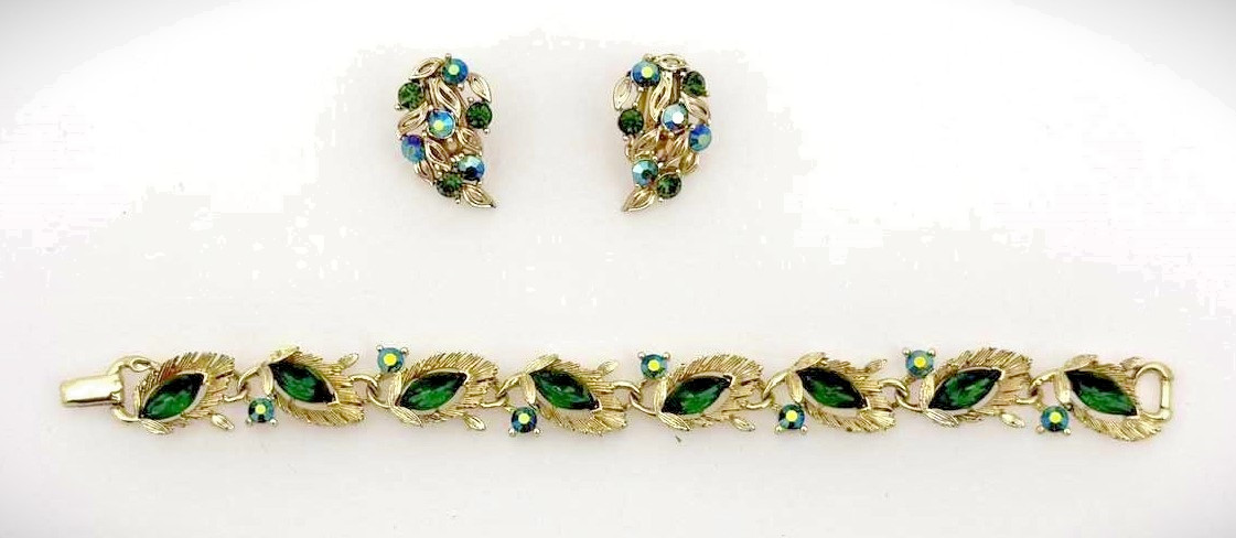 Vintage Signed Lisner Green Marquise & Rhinestone Leaf Bracelet Clip Earring Set