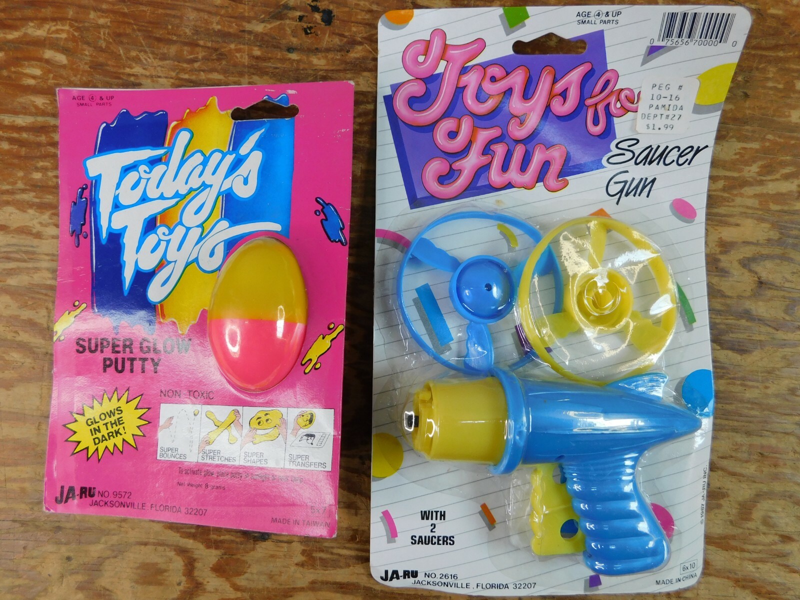 Vintage JA-RU Toys Saucer Gun And Super Glow Putty NEW IN BOX Vintage JA-RU Toys Saucer Gun And Super Glow Putty NEW IN BOX