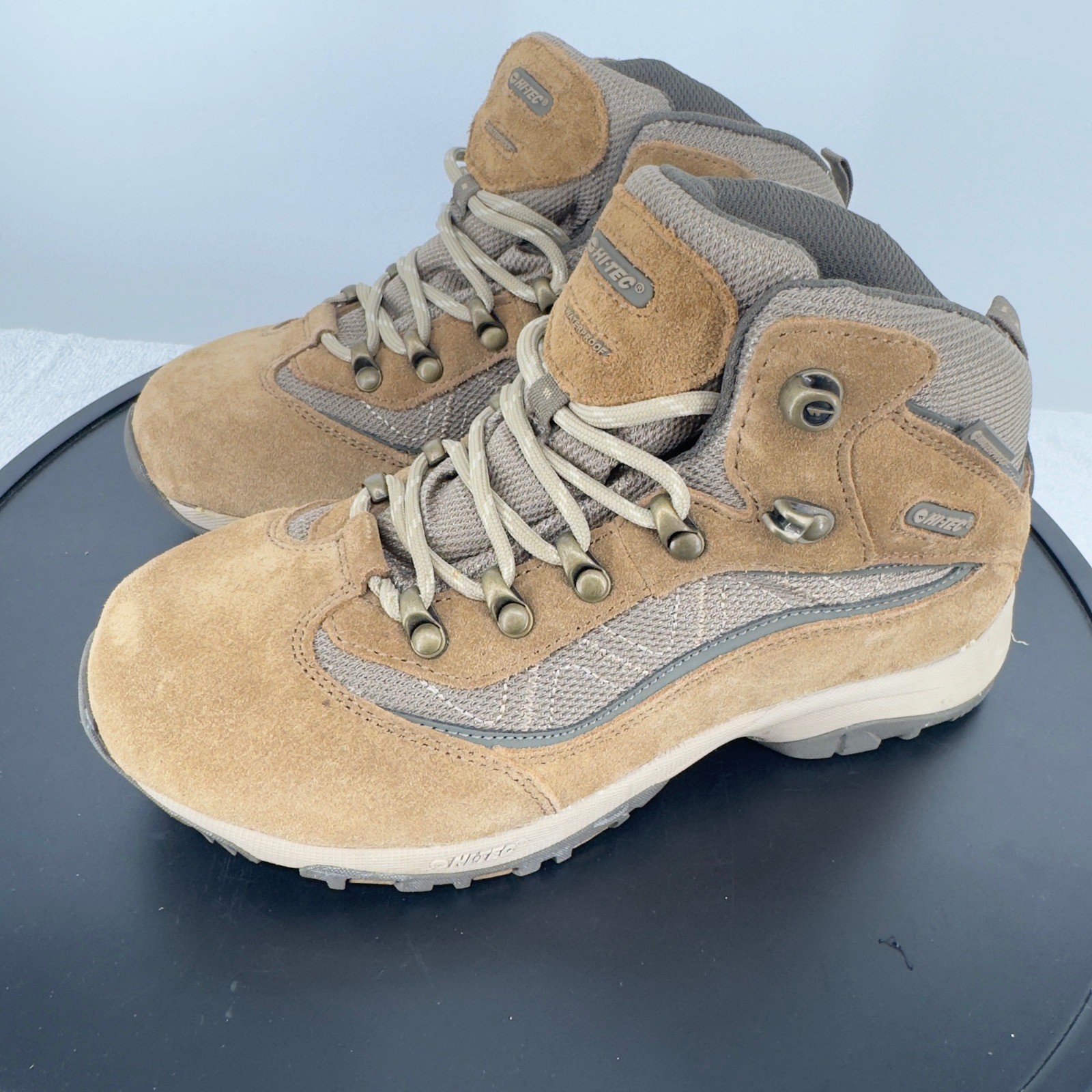 NIB Hi-Tec Cliff Trail WP Womens Waterproof Hiking Boots Honey Taupe L277444 6.5 NIB Hi-Tec Cliff Trail WP Womens Waterproof Hiking Boots Honey Taupe L277444 6.5