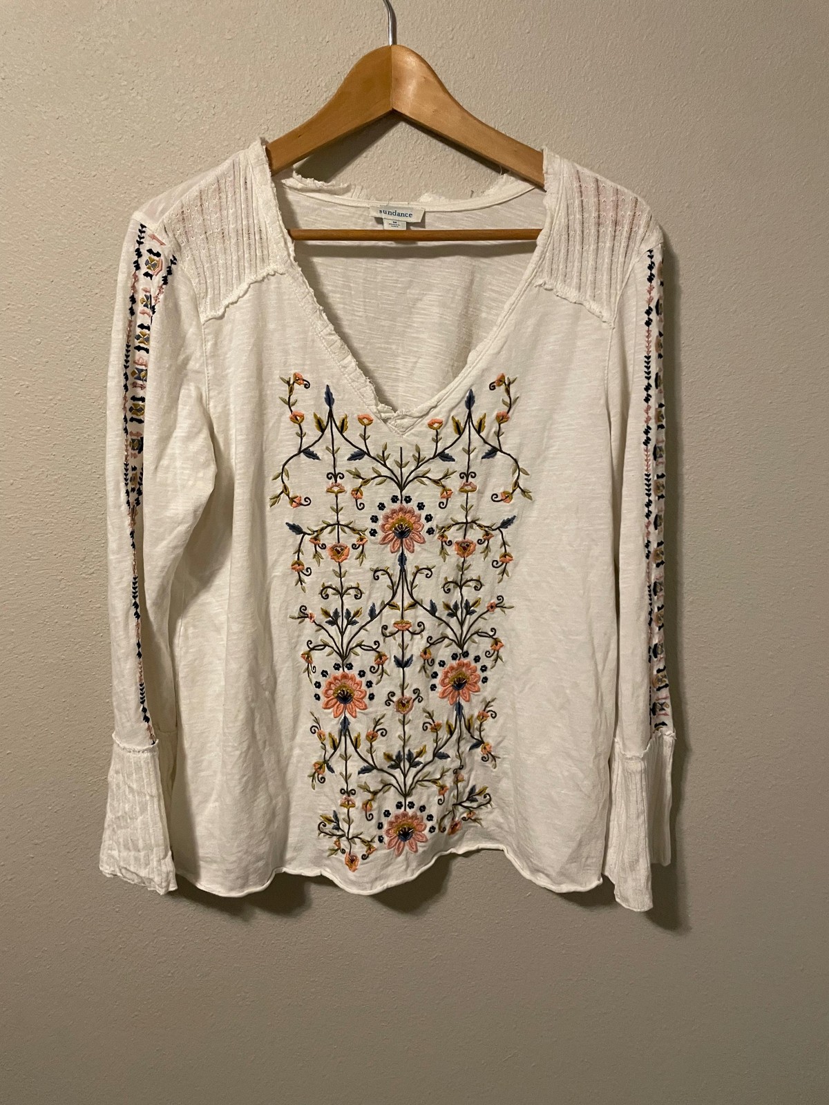 Sundance Top Womens Medium White Embroidered Floral Bell Sleeve Boho Peasant