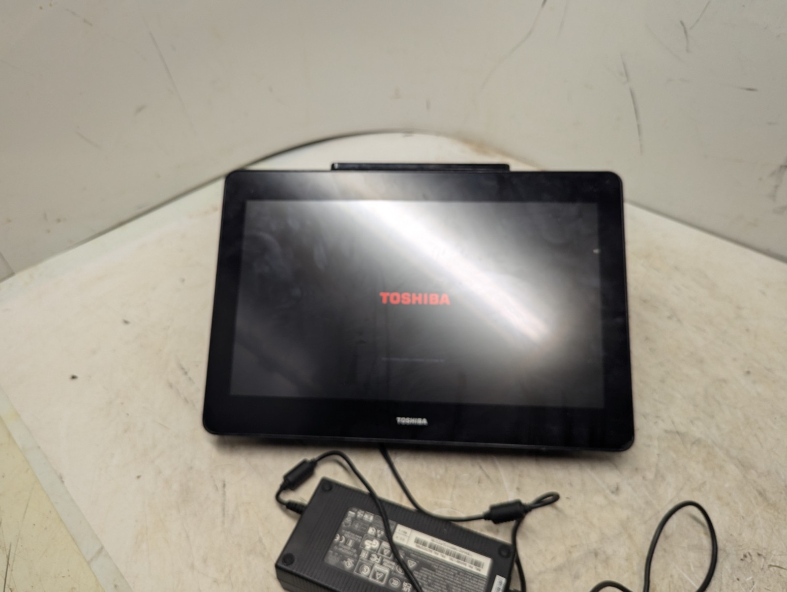 Toshiba 6200-E17 TCx 800 POS Terminal,15.6