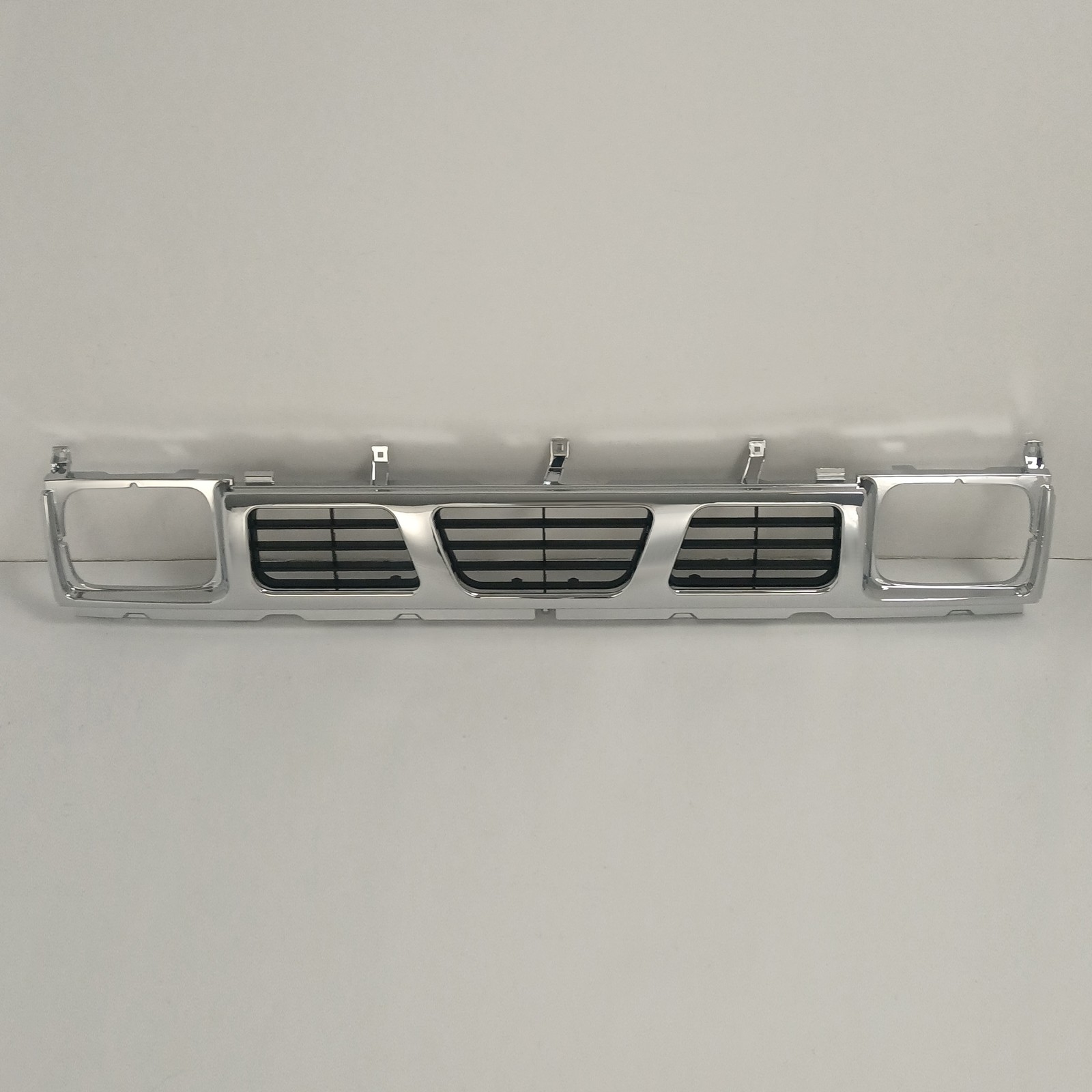 For 1993-1997 Nissan D21 XE/Pickup Front Hood Chrome Argent Grille #NI1200116