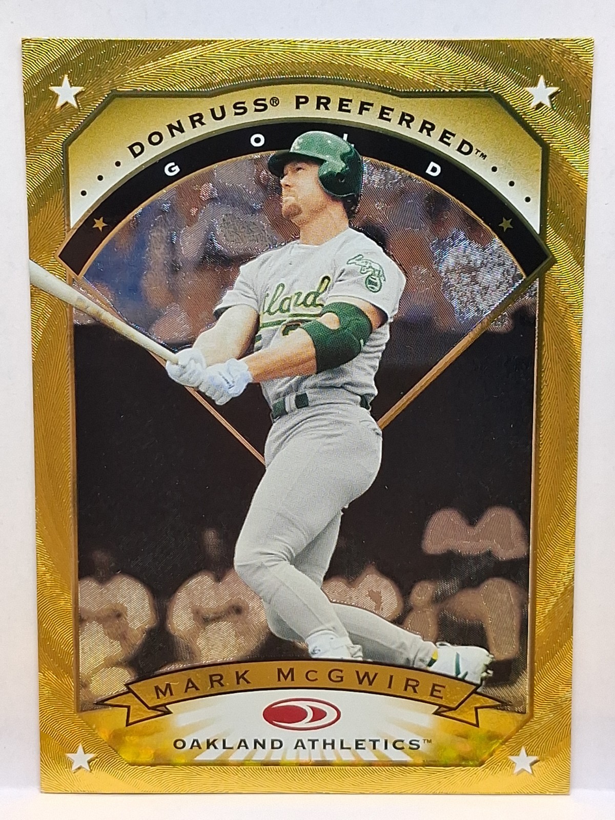 1997 Donruss Preferred Gold Mark McGwire Oakland Athletics #50 (P2) 1997 Donruss Preferred Gold Mark McGwire Oakland Athletics #50 (P2)