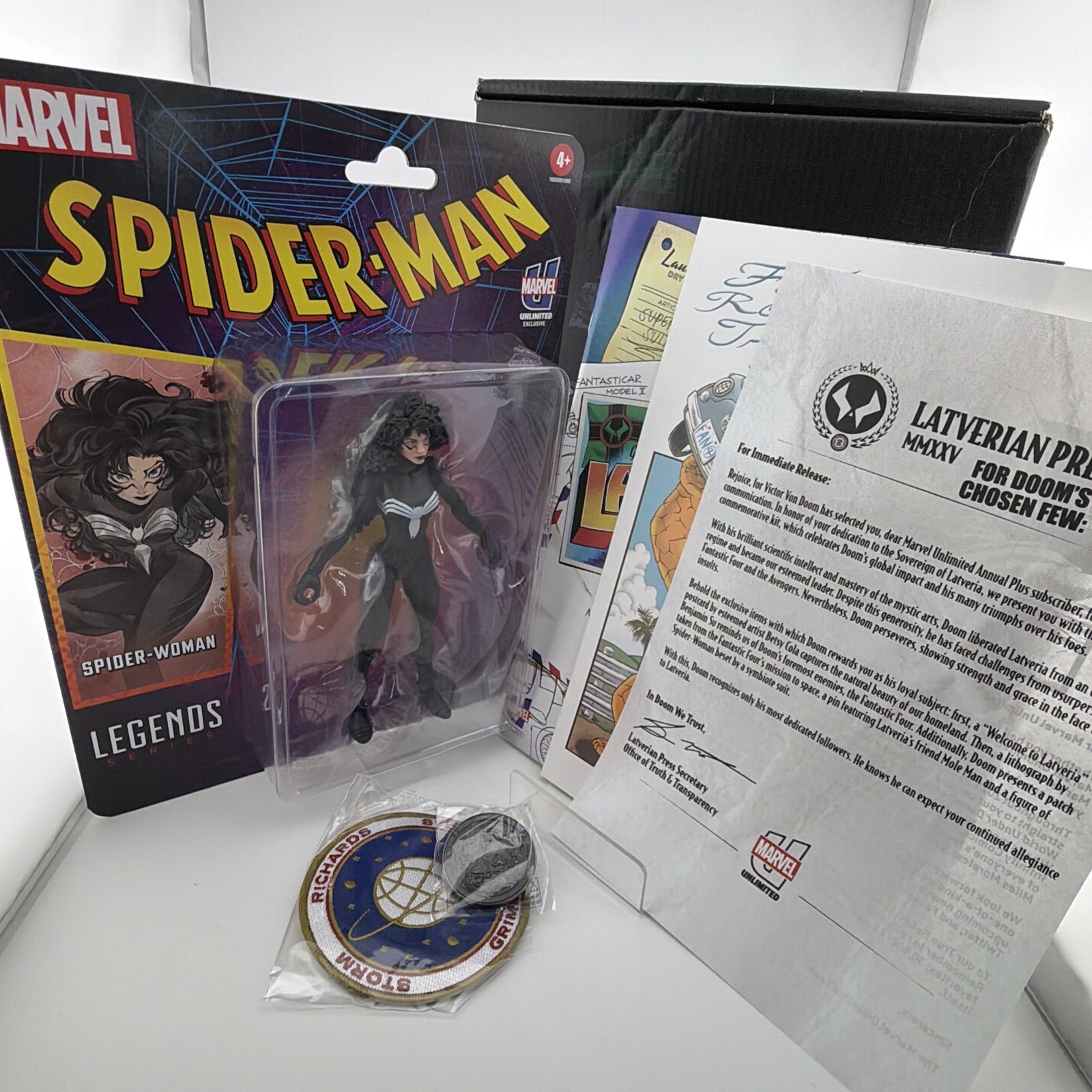 Marvel Unlimited Exclusive Symbiote Spider-Woman Membership Kit Complete