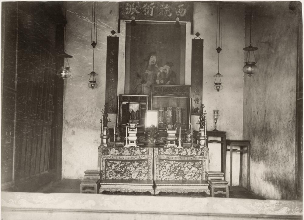 c.1870\'s PHOTO CHINA - INTERIOR OF CHINESE TEMPLE