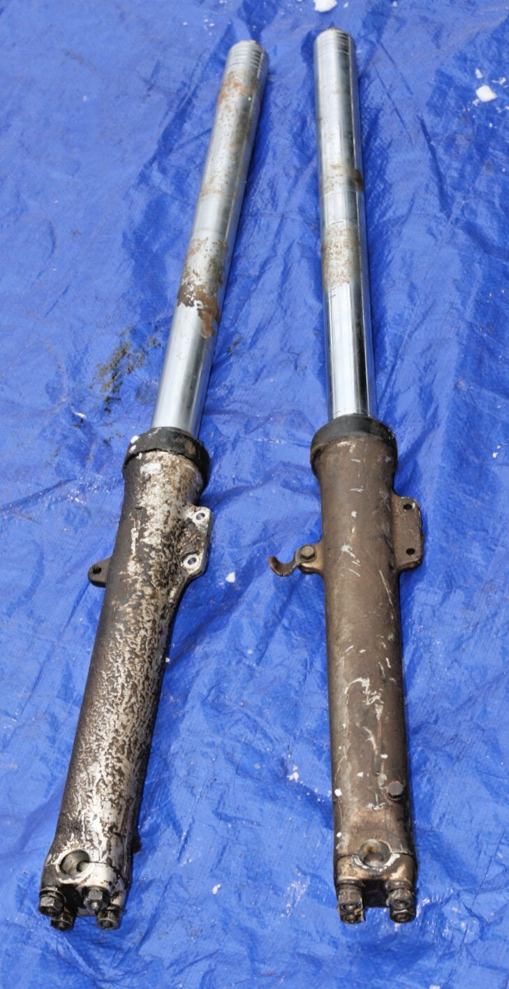 1974-75 HONDA XL250 OEM FRONT FORK\'S TRAVEL AREA GOOD TOP RUST PITTING 1974-75 HONDA XL250 OEM FRONT FORK\'S TRAVEL AREA GOOD TOP RUST PITTING