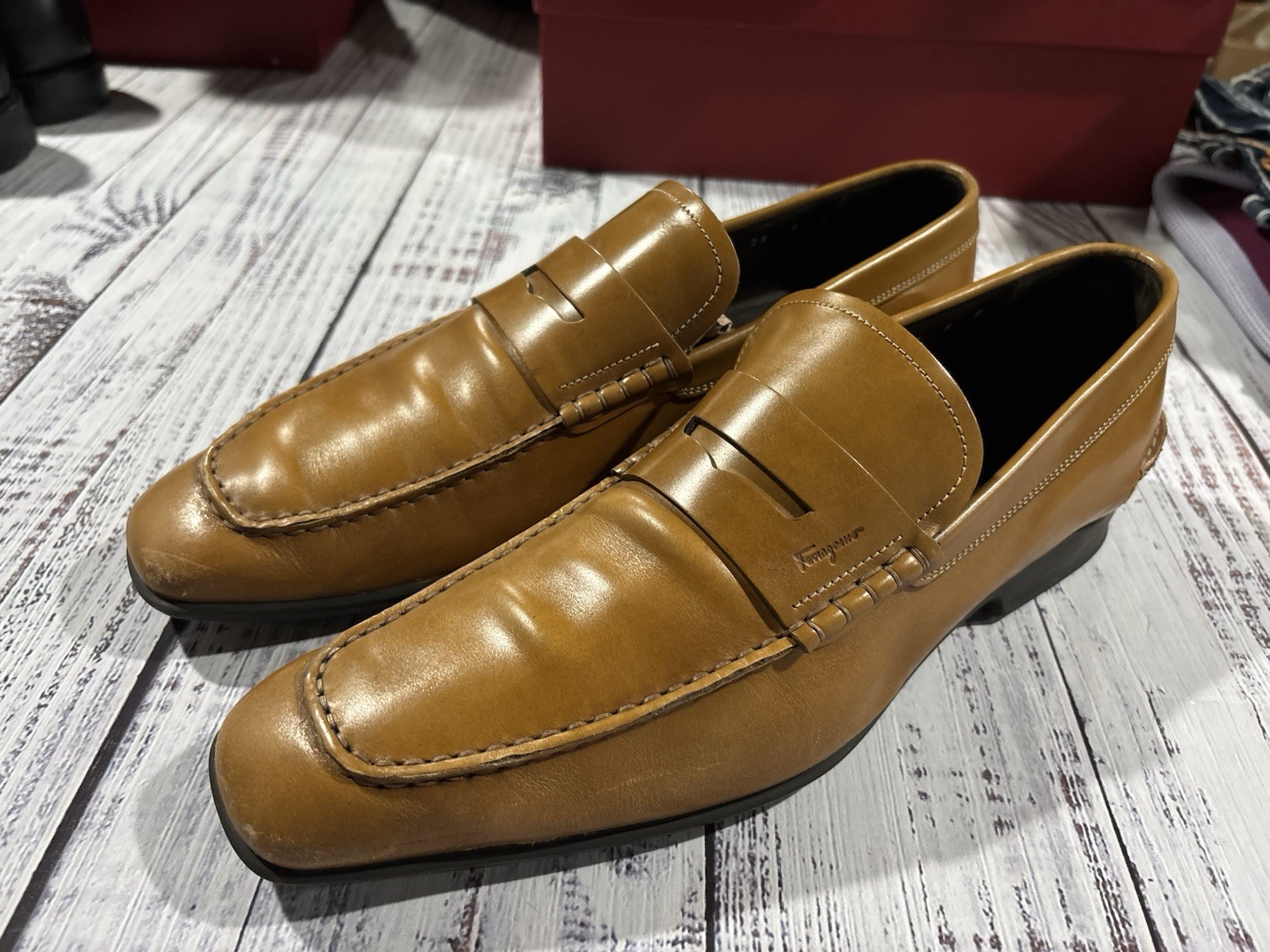 Mens Salvatore Ferragamo Shoes Sz 9 D Loafers EXCELLENT Condition 0382. Mens Salvatore Ferragamo Shoes Sz 9 D Loafers EXCELLENT Condition 0382.