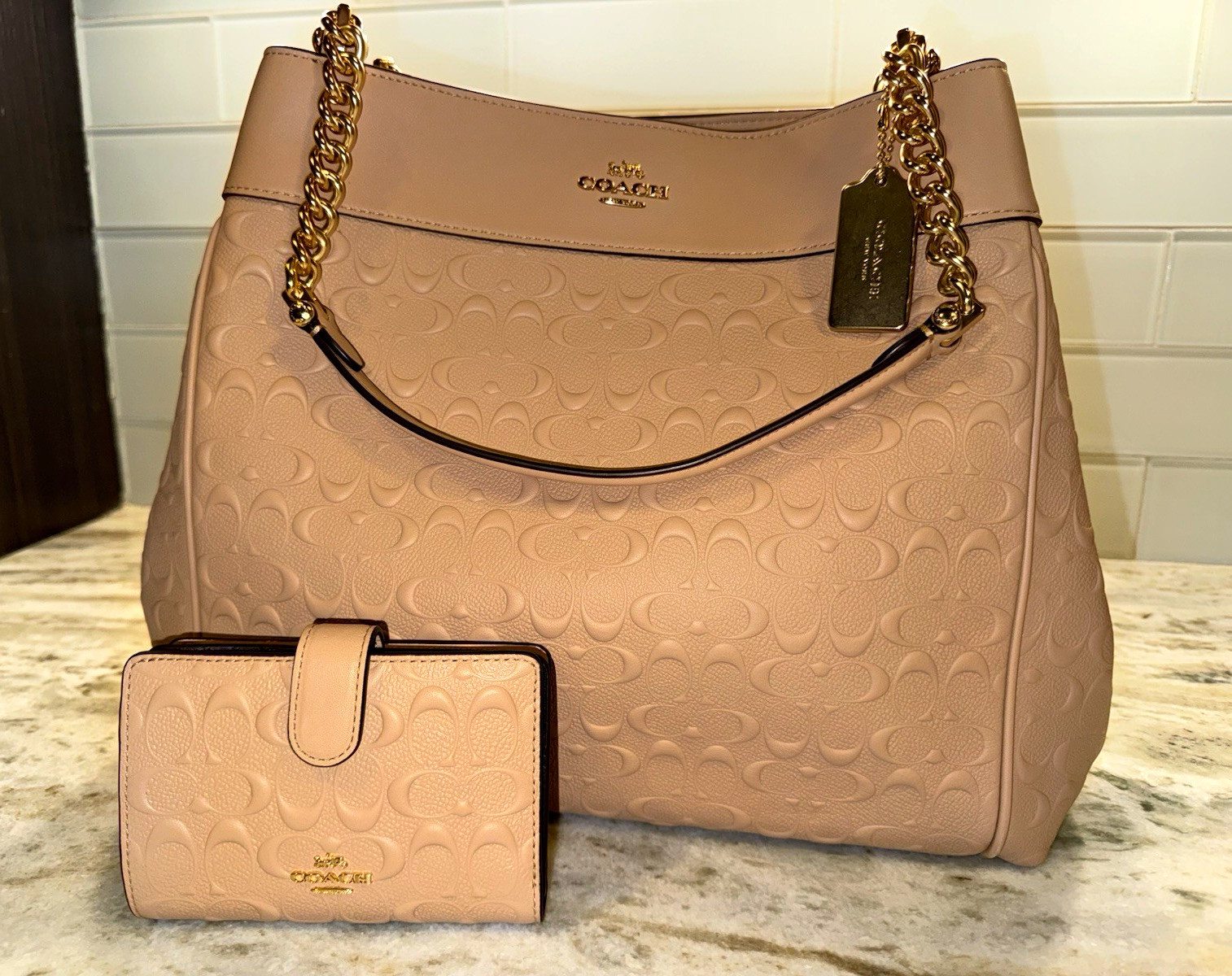 NWT Coach Lexy Signature Leather Embossed Chain Bag with Matching Wallet (Beige) NWT Coach Lexy Signature Leather Embossed Chain Bag with Matching Wallet (Beige)
