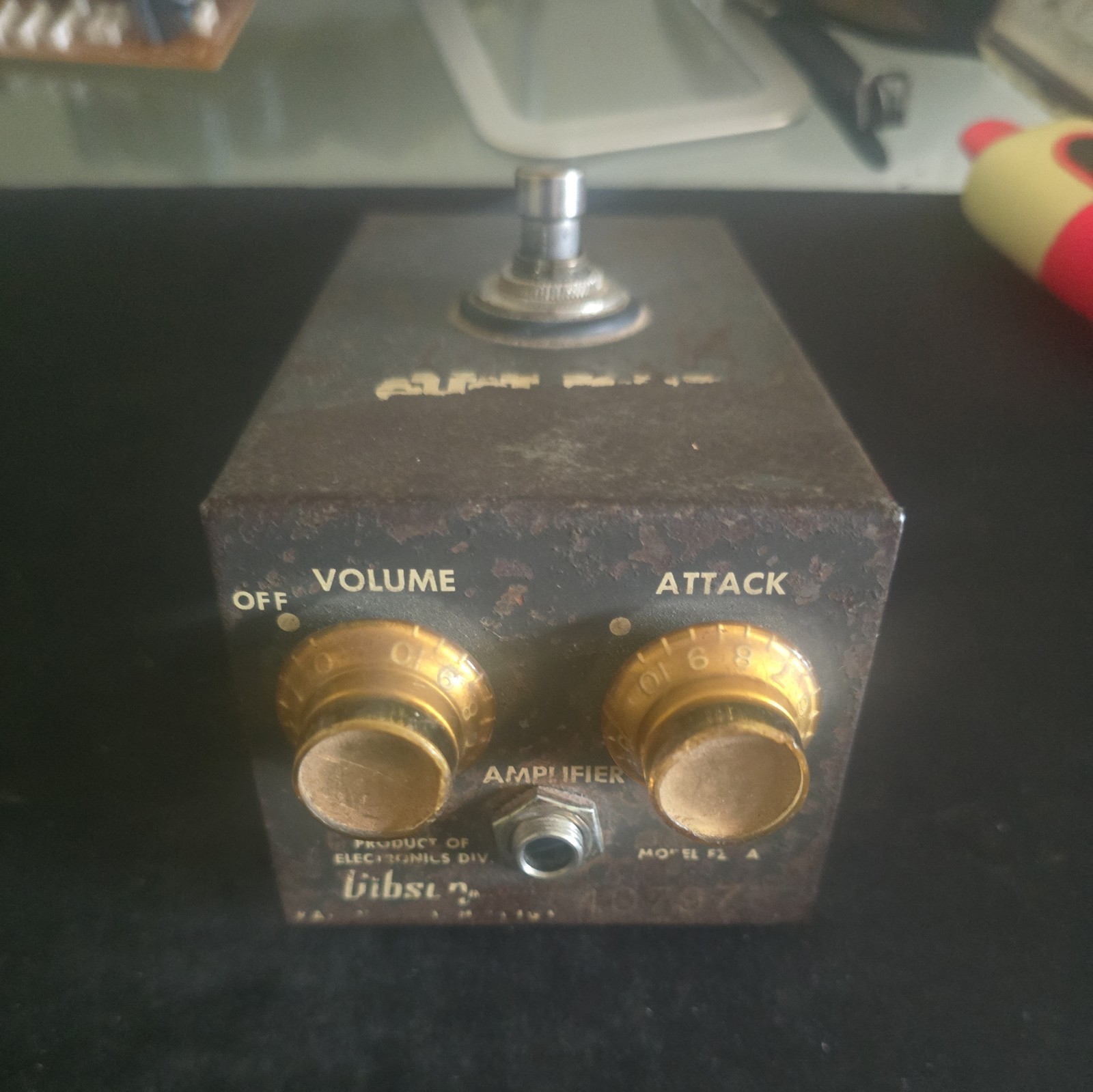 Vintage Gibson Maestro Fuzz Tone FZ-1A Made In USA Guitar Pedal READ DESCRIPTION Vintage Gibson Maestro Fuzz Tone FZ-1A Made In USA Guitar Pedal READ DESCRIPTION
