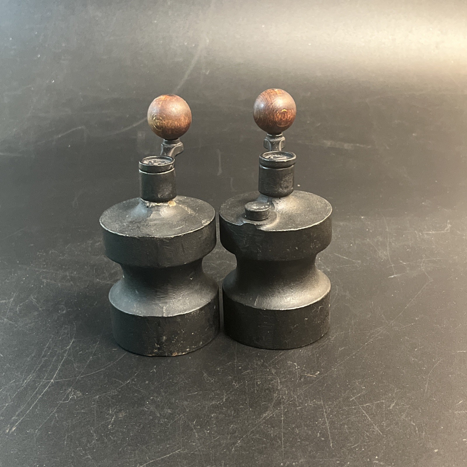 Vtg MCM Robert Welch Black Cast Iron Salt Pepper Grinder Mill Modernist Design Vtg MCM Robert Welch Black Cast Iron Salt Pepper Grinder Mill Modernist Design