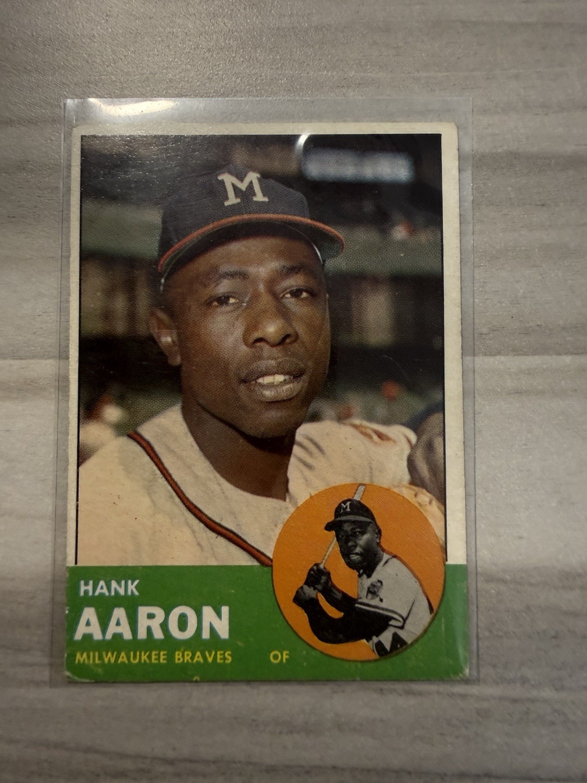 1963 Topps - Hank Aaron #390 Atlanta Braves Hall of Fame *Writing on Card*