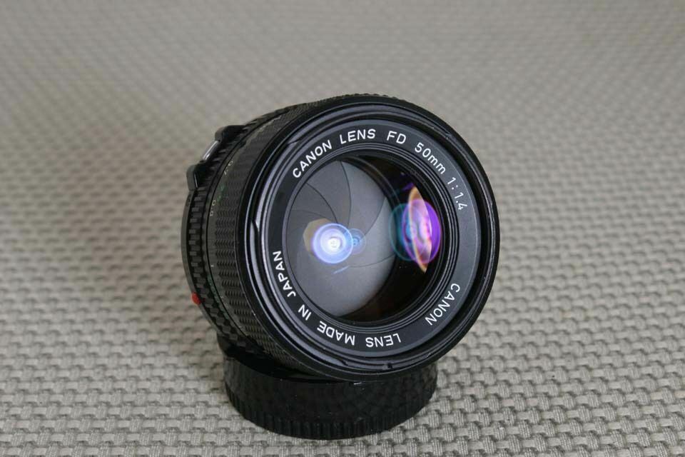 Canon 50mm f/1.4 FD-mount Manual Focus lens, bayonet mount- Very Nice