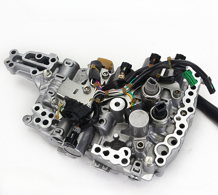 For 2015-2018 Mitsubishi Outlander Valve Body W Shift Solenoids JF017E CVT*
