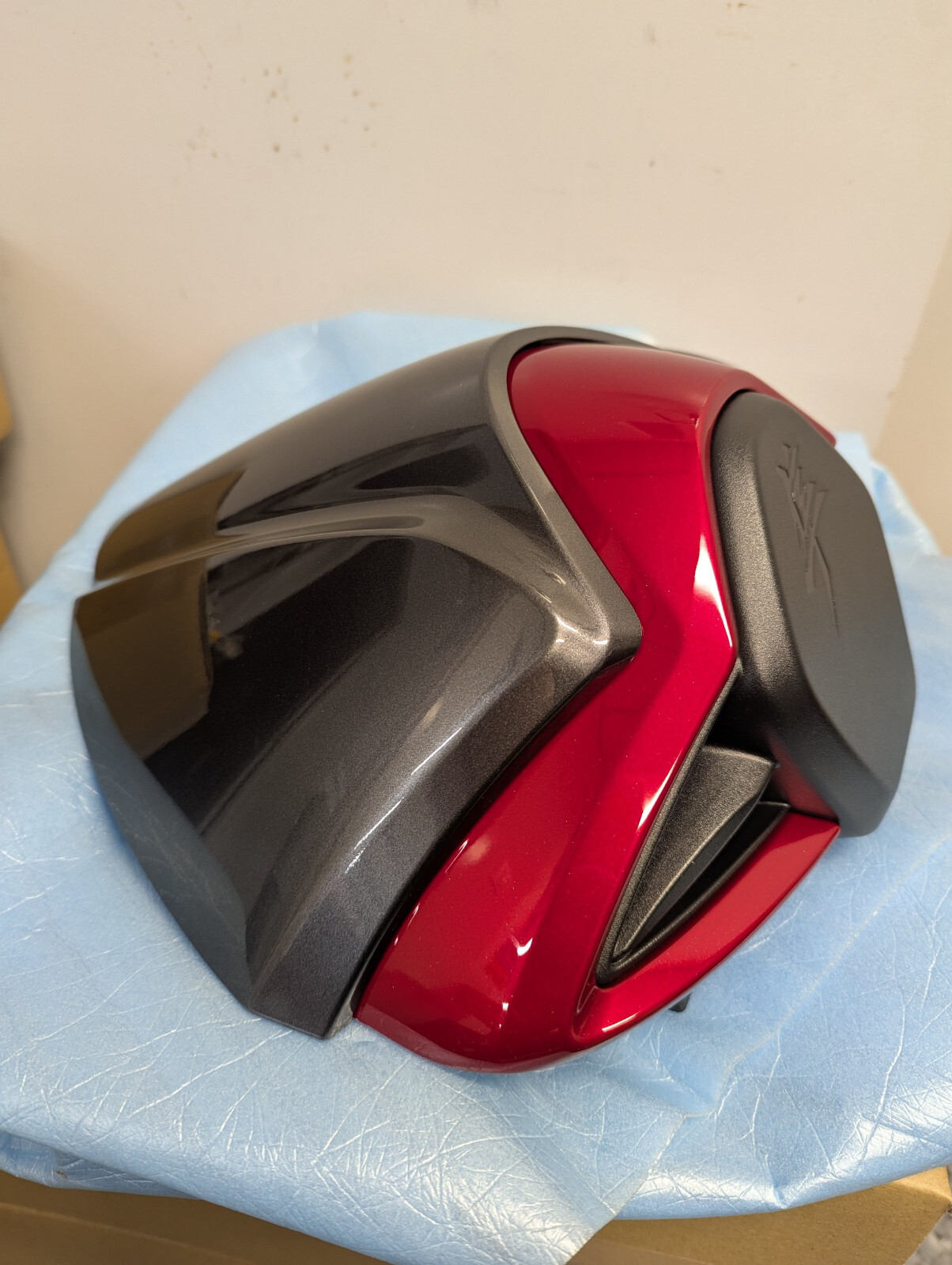 2022-2026 Genuine OE Suzuki Hayabusa Seat Cowl Candy Daring Red 45500-10800-CJH