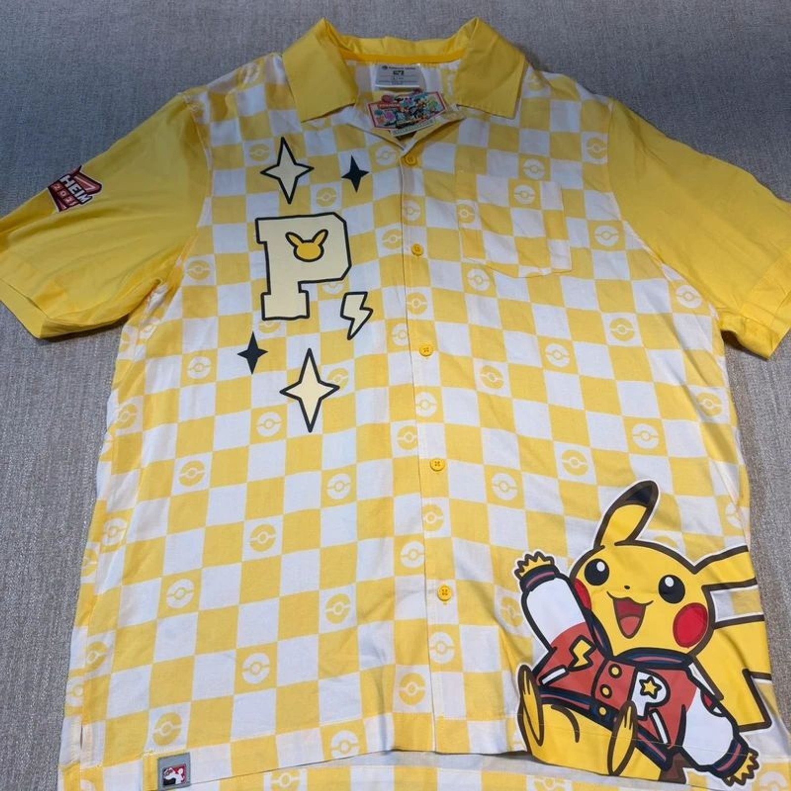 Pokemon Men’s Large Retro Theme Convention Button Shirt Pikachu Yellow Pokemon Men’s Large Retro Theme Convention Button Shirt Pikachu Yellow