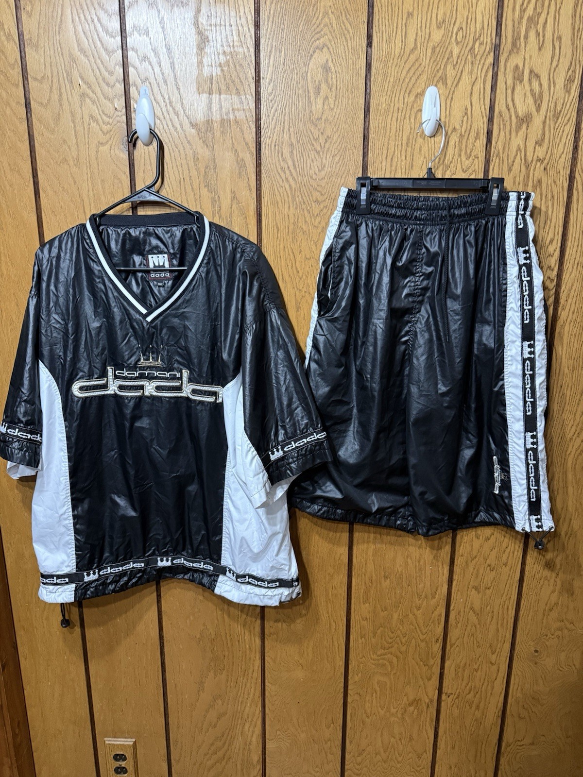 Vintage Damani Dada Set (L) Vintage Damani Dada Set (L)