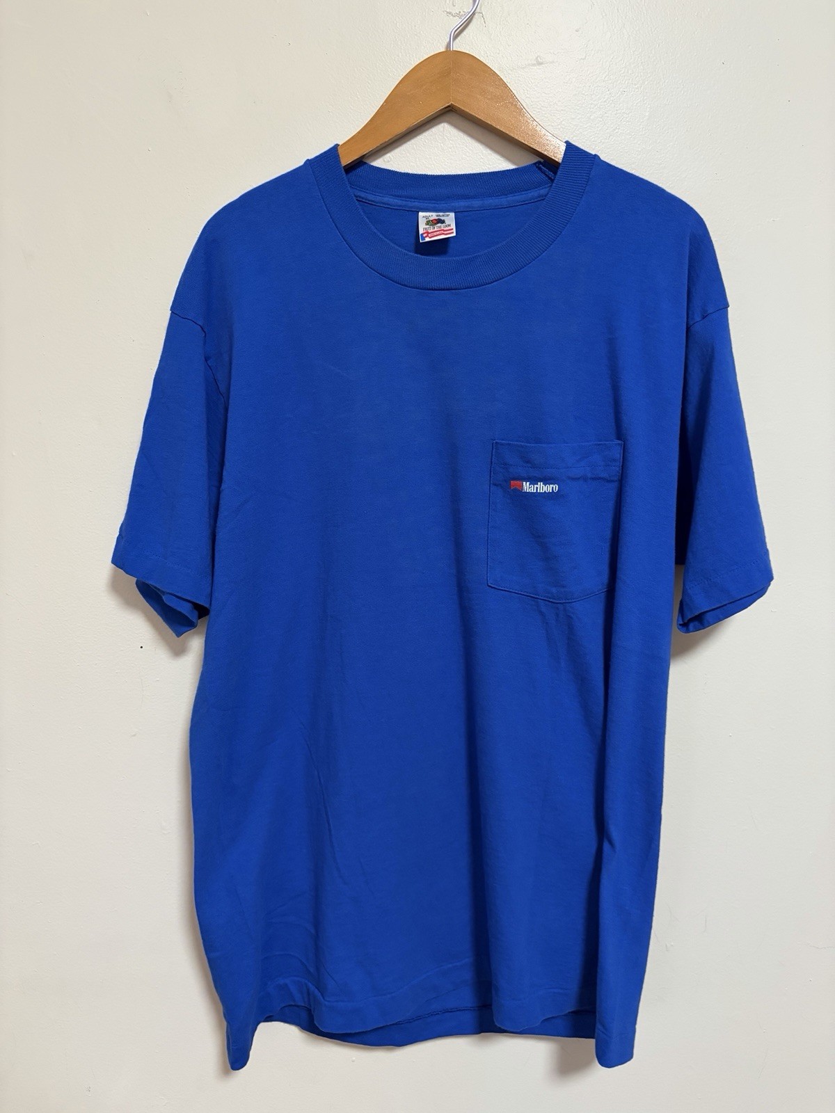 Vintage 90s Marlboro Cigarettes Adventure Team Blue Pocket T Shirt XL Made In US Vintage 90s Marlboro Cigarettes Adventure Team Blue Pocket T Shirt XL Made In US