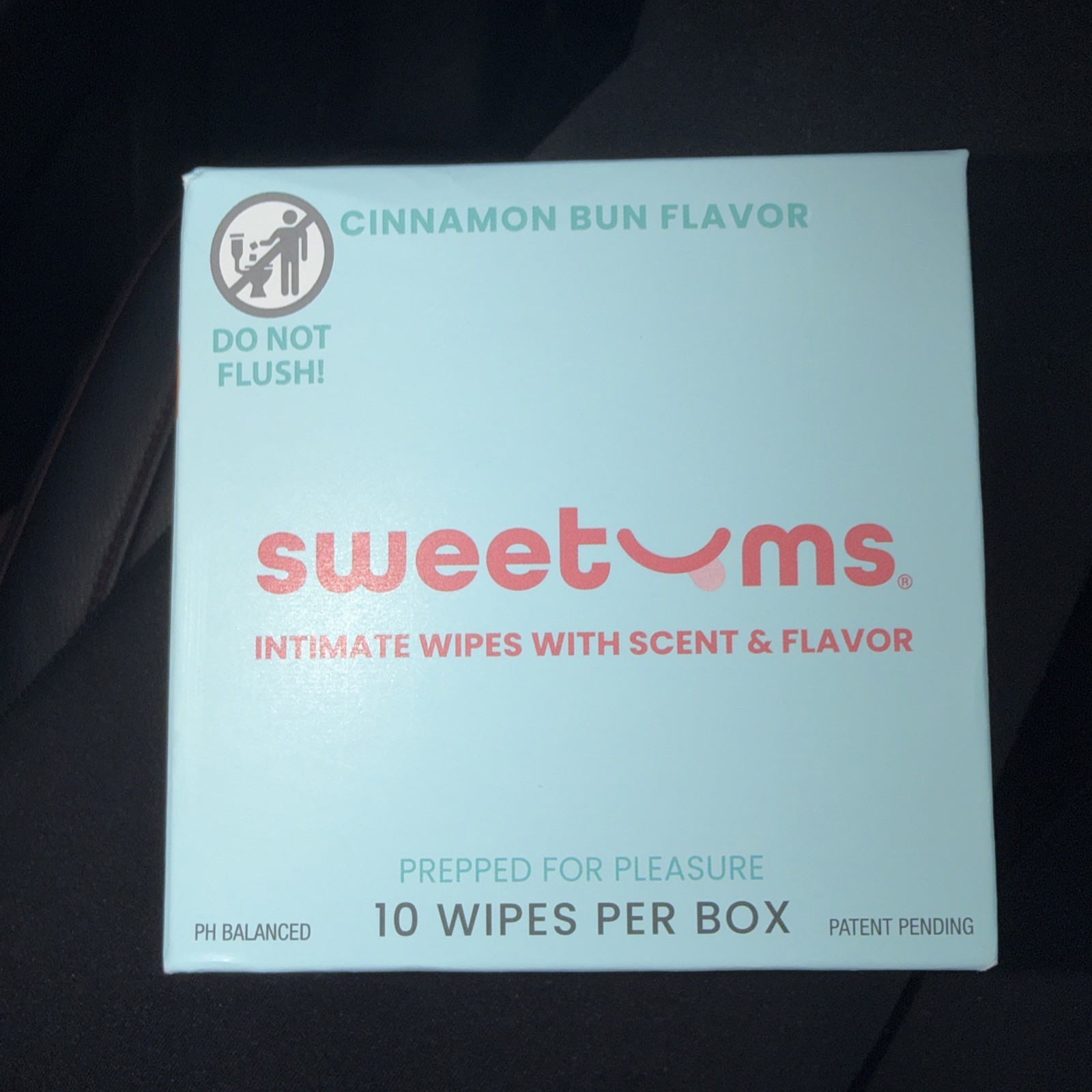 Sweetums Intimate Wipes Cinnamon Bun Flavor 10-Pack