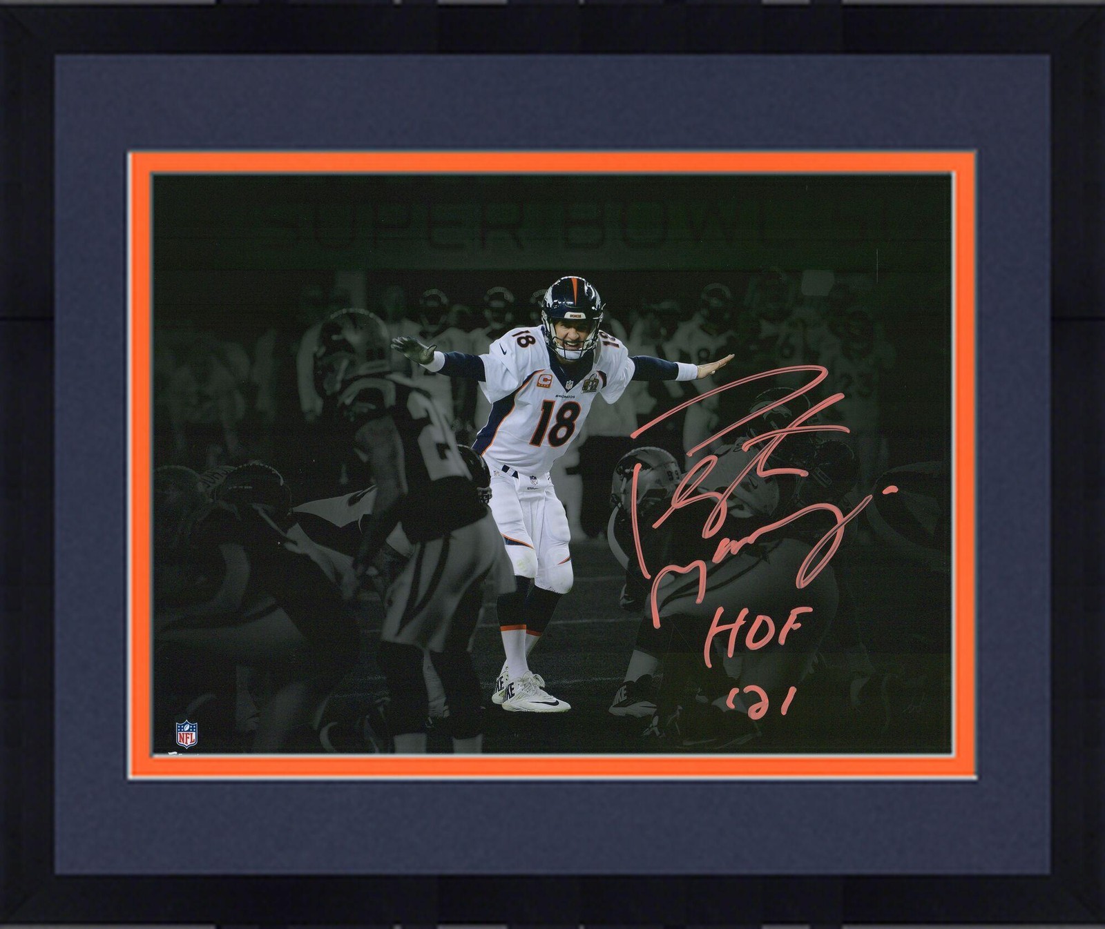 Framed Peyton Manning Denver Broncos Signed 11x14 Action Photo w/HOF 21 Insc