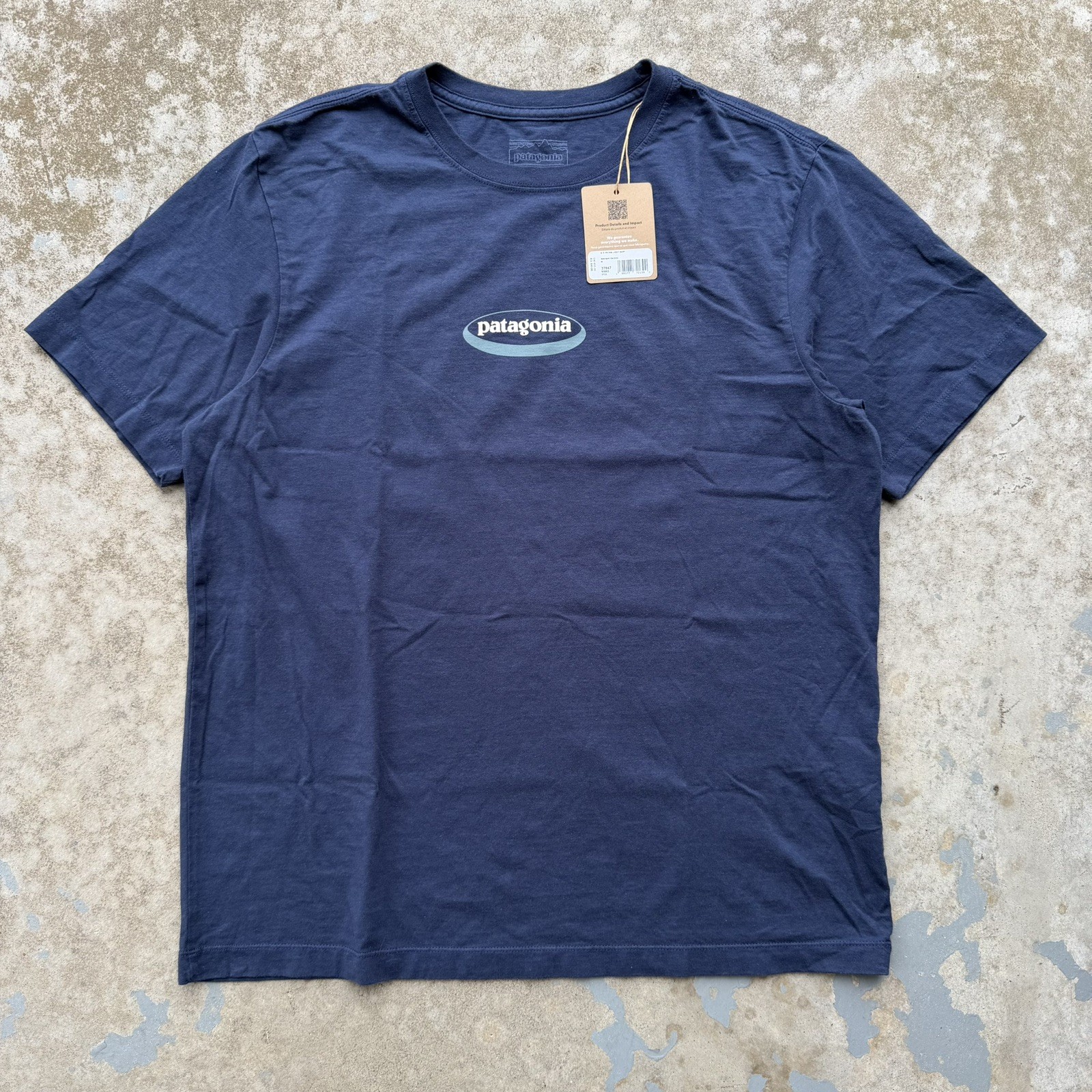 Patagonia Men\'s \'95 Oval Logo T-shirt New Navy Sz M 37847 NNKO NWT $49