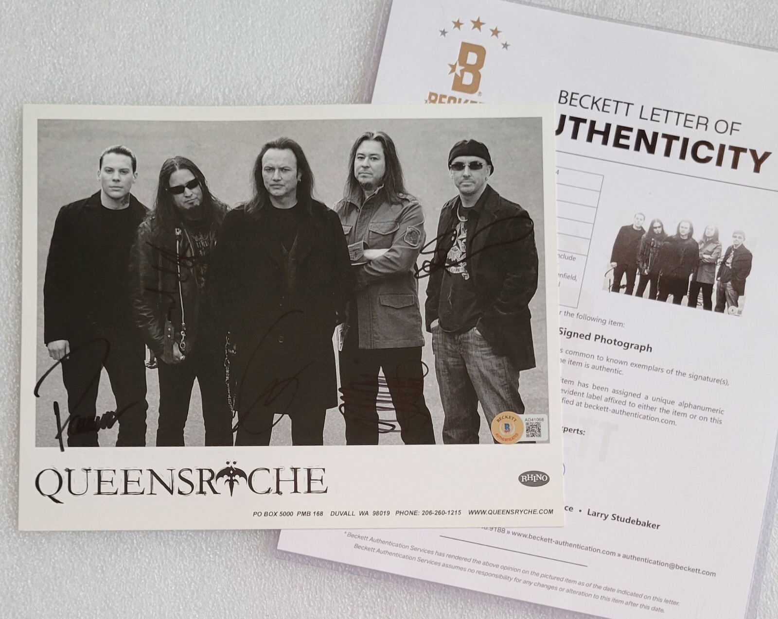 QUEENSRYCHE SIGNED PROMO PHOTO BECKETT LOA BAS COA AUTOGRAPHED 8X10 MUSIC BAND