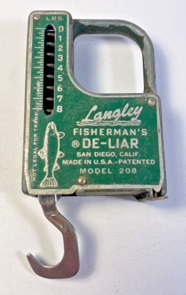 Vintage Langley Fisherman’s De-Liar Fish Scale Model 208 Patented Made in U.S.A. Vintage Langley Fisherman’s De-Liar Fish Scale Model 208 Patented Made in U.S.A.