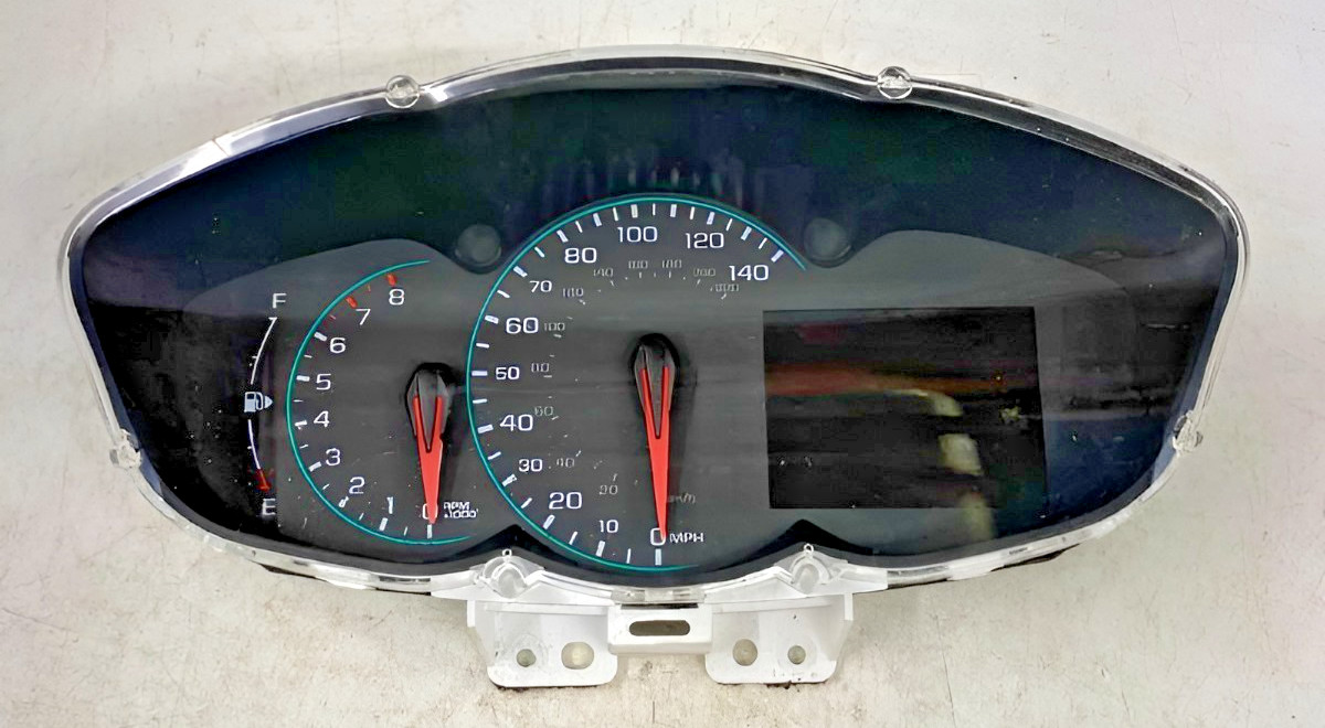 2019-2022 Chevy Trax Speedometer Cluster Gauge Mph Assembly OEM