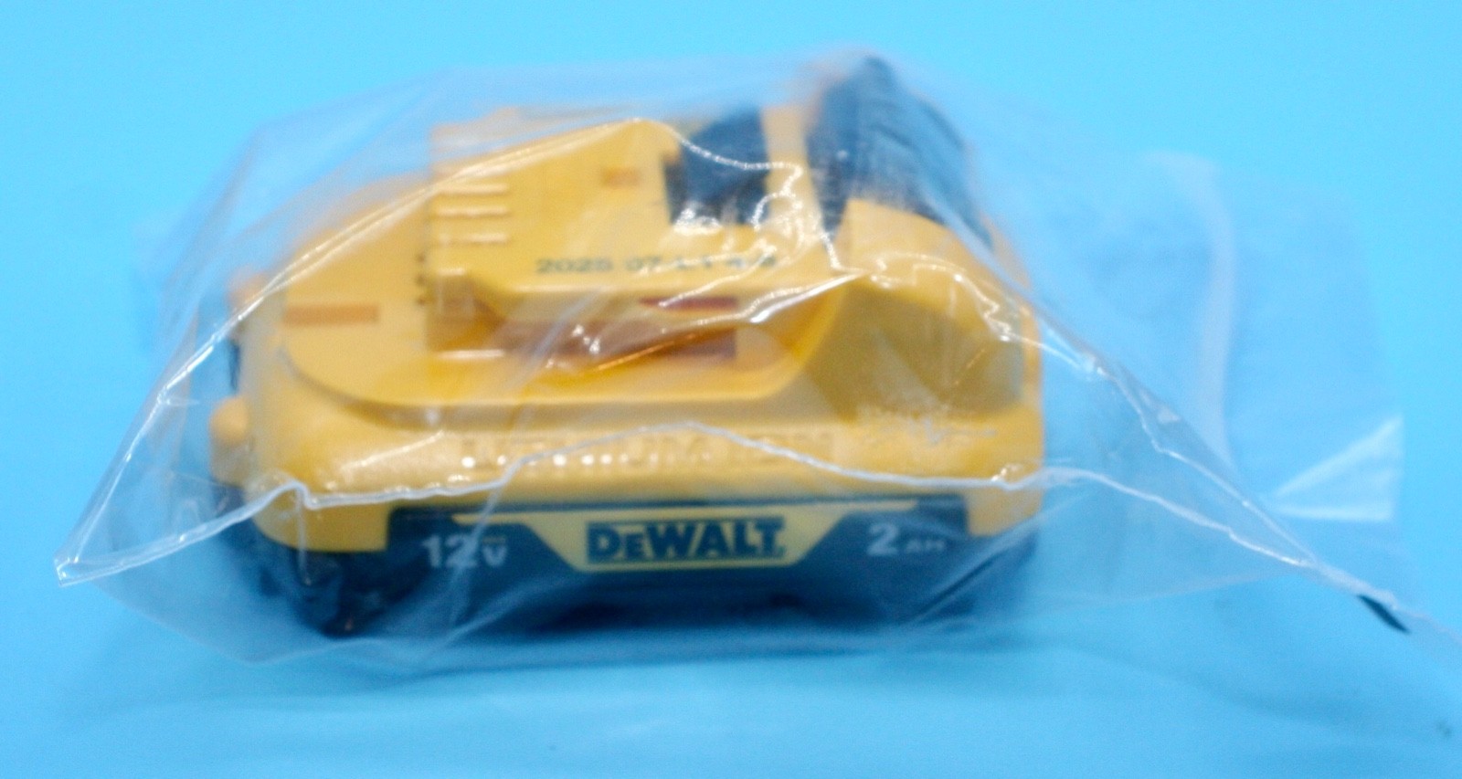GENUINE New DEWALT 12V MAX DCB122 2Ah Lithium-Ion Battery - 