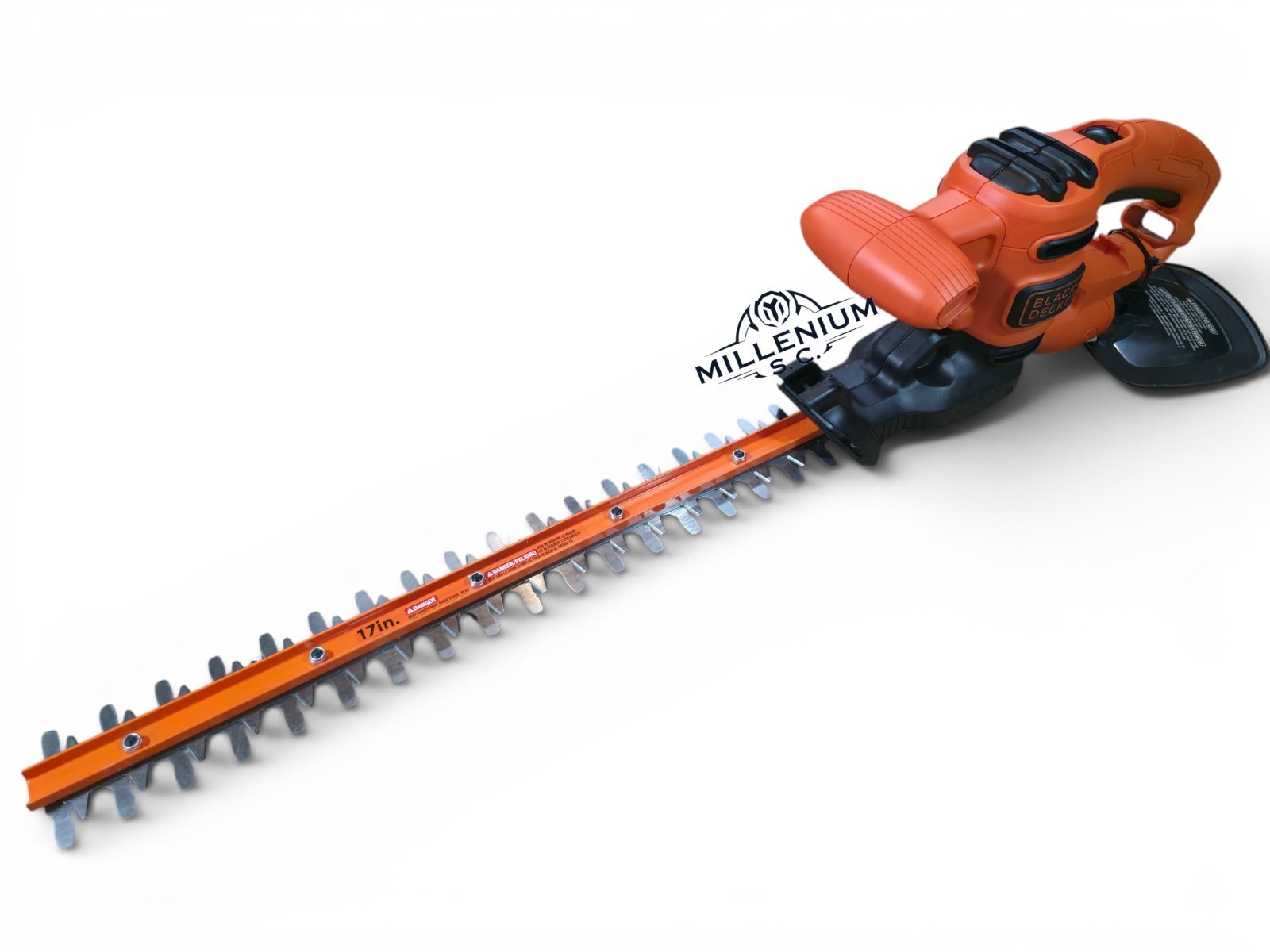 BLACK+DECKER 17 in. 3.2 Amp Corded Dual Action Electric Hedge Trimmer - OPEN BOX