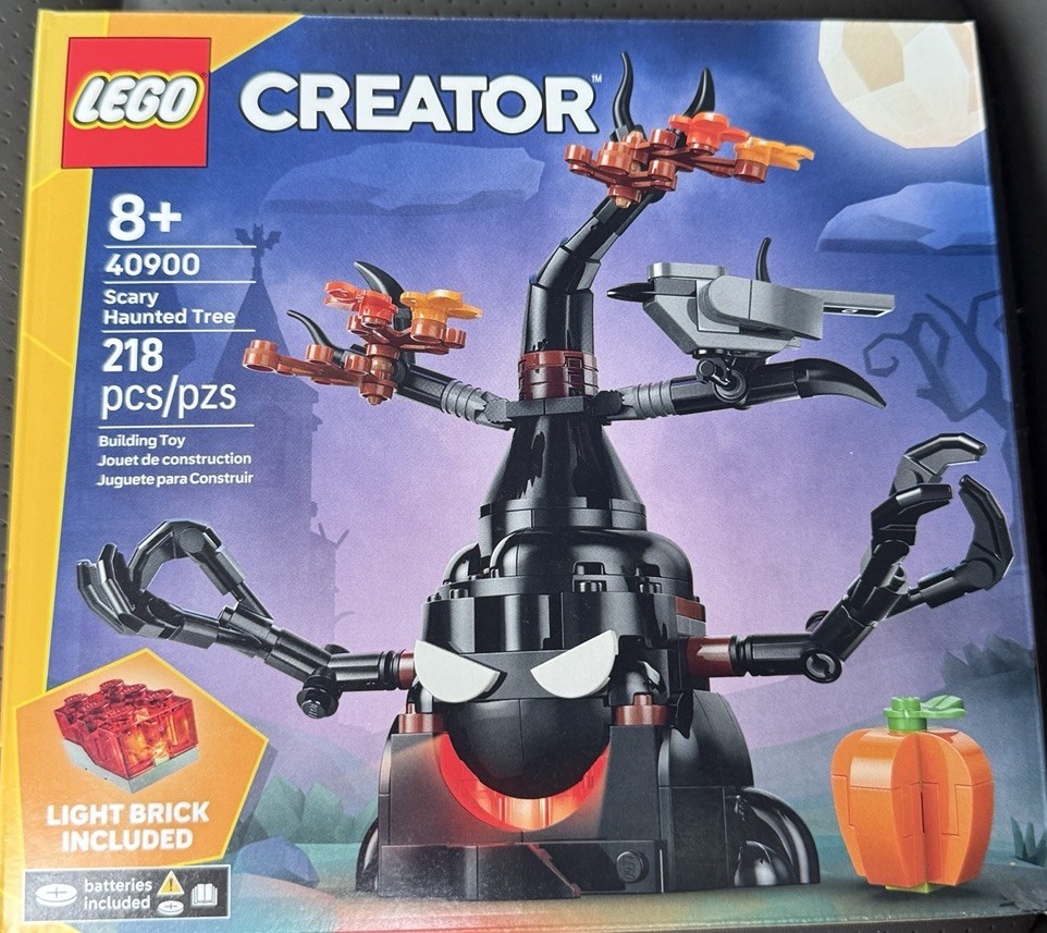 Lego 40900 Creator Scary Haunted Tree Halloween GWP 2026 New SEALED