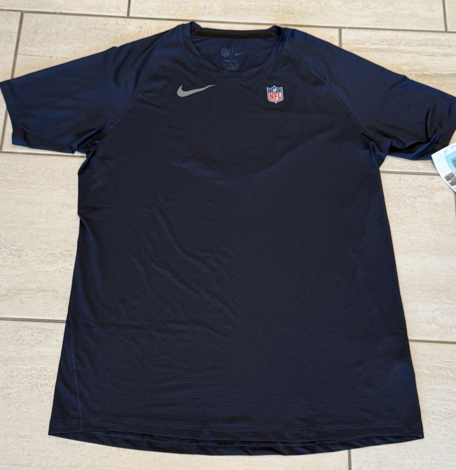 Nike NFL Player Issue Men\'s Large On-Field White Dri-FIT Short Sleeve Shirt NWT