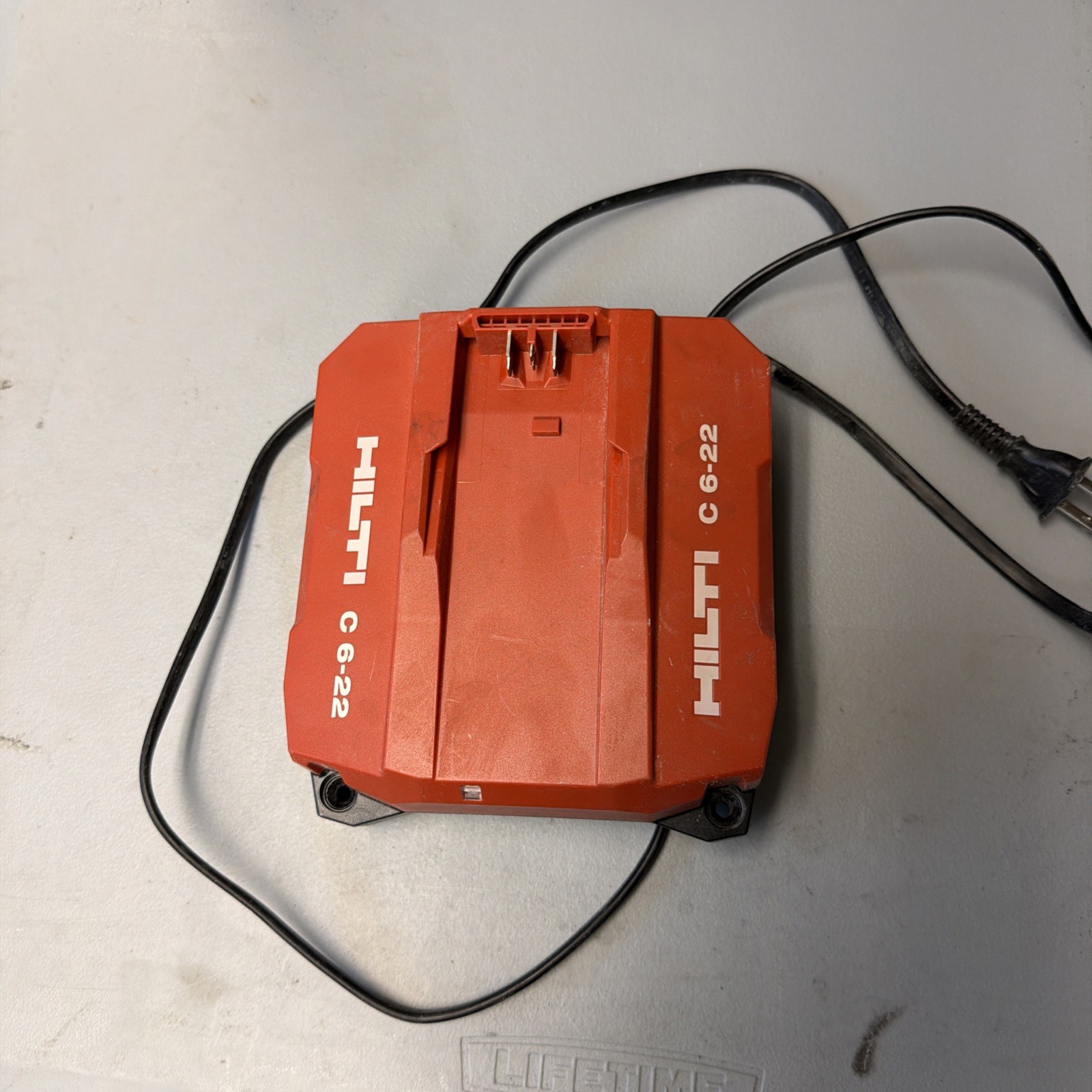 Hilti Nuron Ultimate Fast Battery Charger C 6-22 Hilti Nuron Ultimate Fast Battery Charger C 6-22