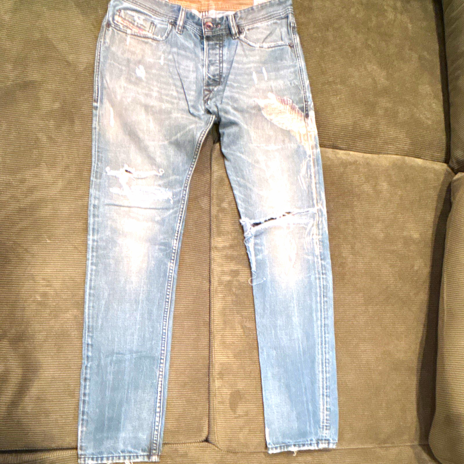 Diesel Men’s Blue Light Wash Distressed Slim Fit Denim Jeans 5-Pocket Logo Diesel Men’s Blue Light Wash Distressed Slim Fit Denim Jeans 5-Pocket Logo