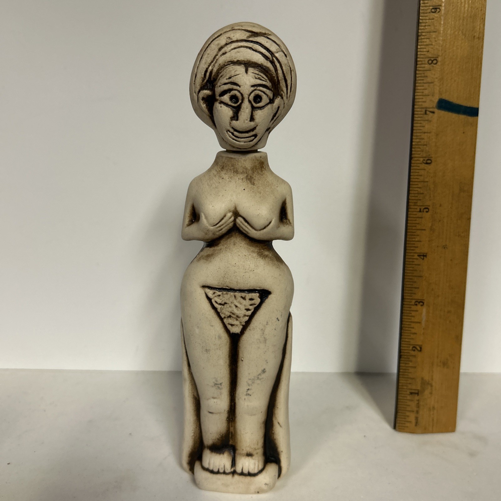 ANCIENT INDUS VALLEY HARAPPAN TERRACOTTA FERTILITY FIGURINE ANCIENT INDUS VALLEY HARAPPAN TERRACOTTA FERTILITY FIGURINE