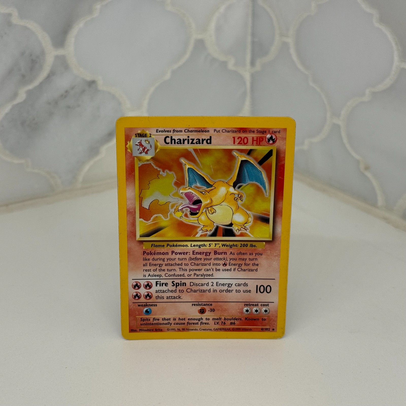 Charizard 4/102 Pokémon Base Set Holo RARE 1999 Charizard 4/102 Pokémon Base Set Holo RARE 1999