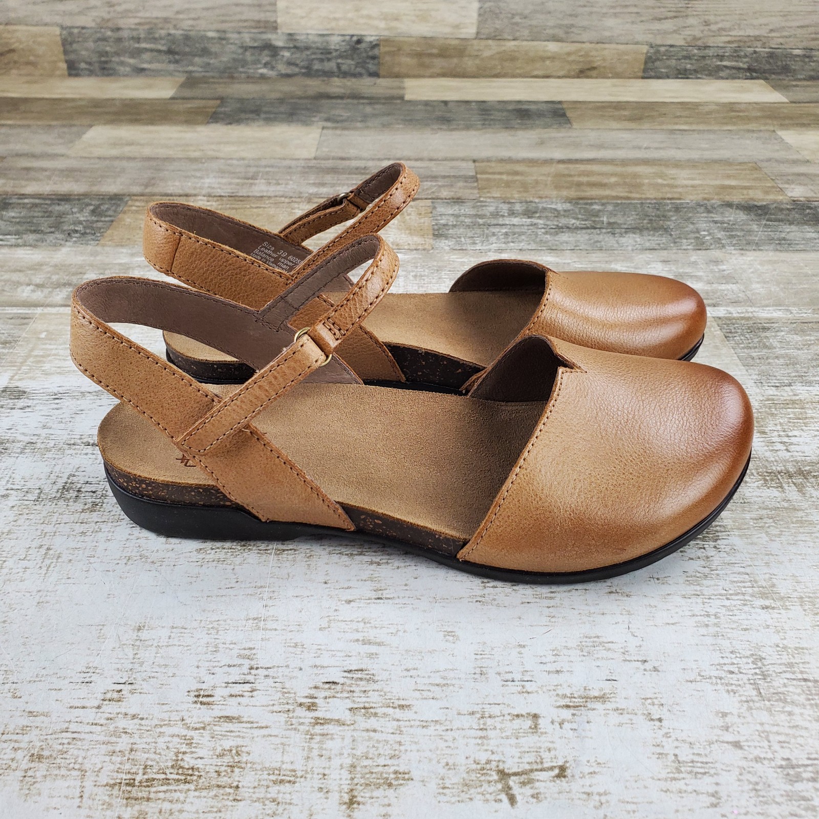 Dansko Rowan Womens Mary Jane Sandals Sz 8.5 - 9 Honey Distressed Ankle Strap Dansko Rowan Womens Mary Jane Sandals Sz 8.5 - 9 Honey Distressed Ankle Strap